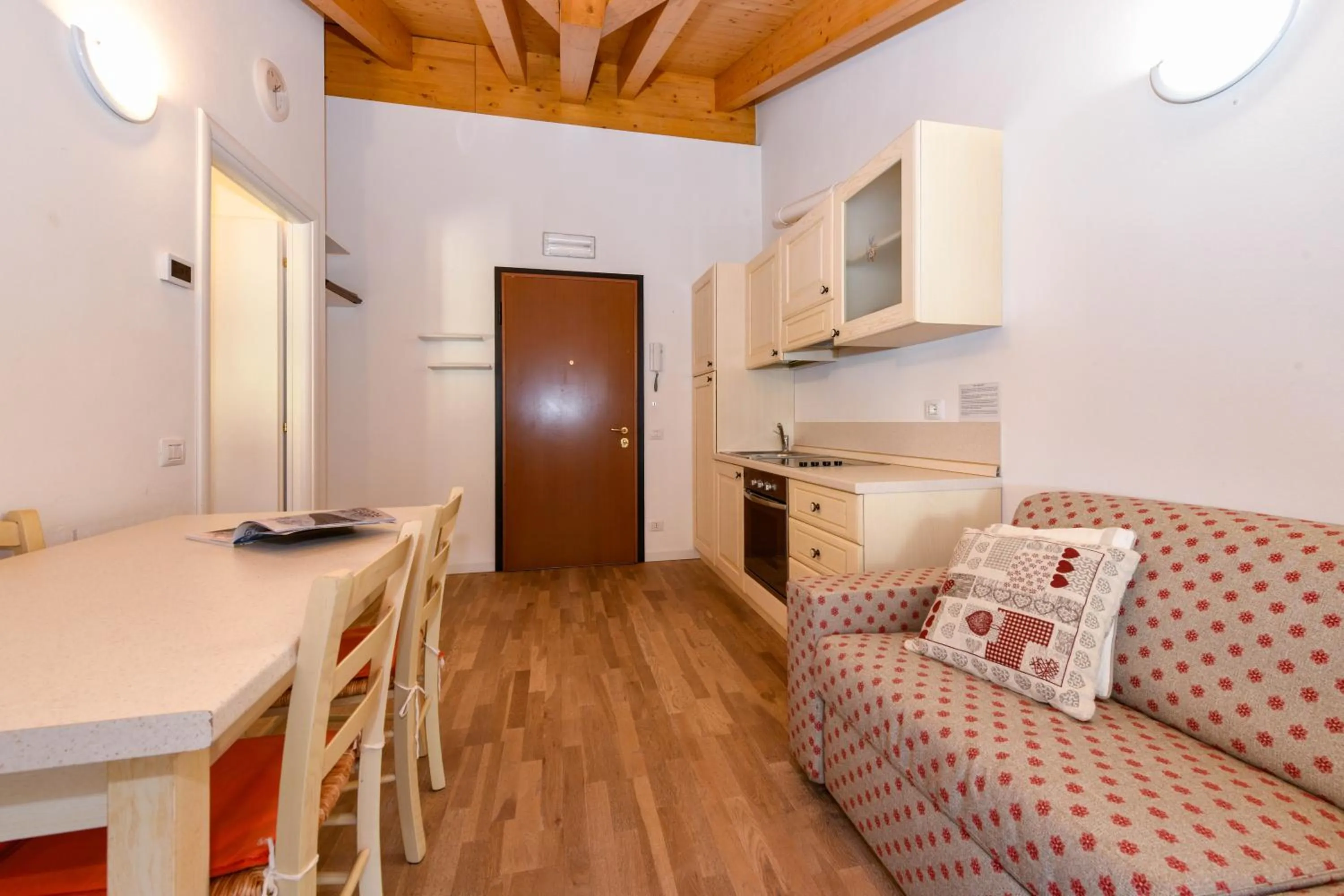 Kitchen or kitchenette in Residence Rta La Rosa delle Dolomiti