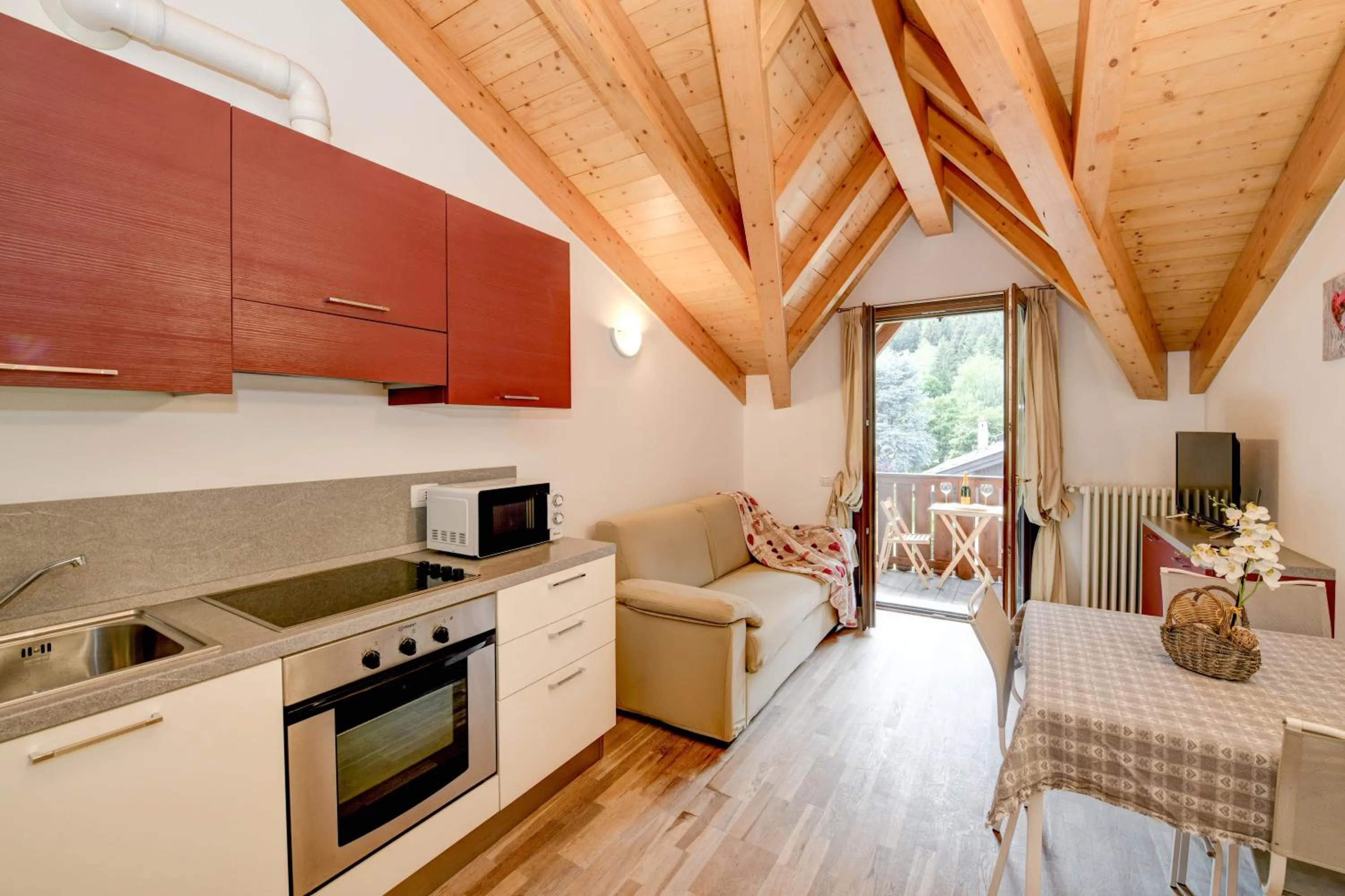 Kitchen or kitchenette in Residence Rta La Rosa delle Dolomiti