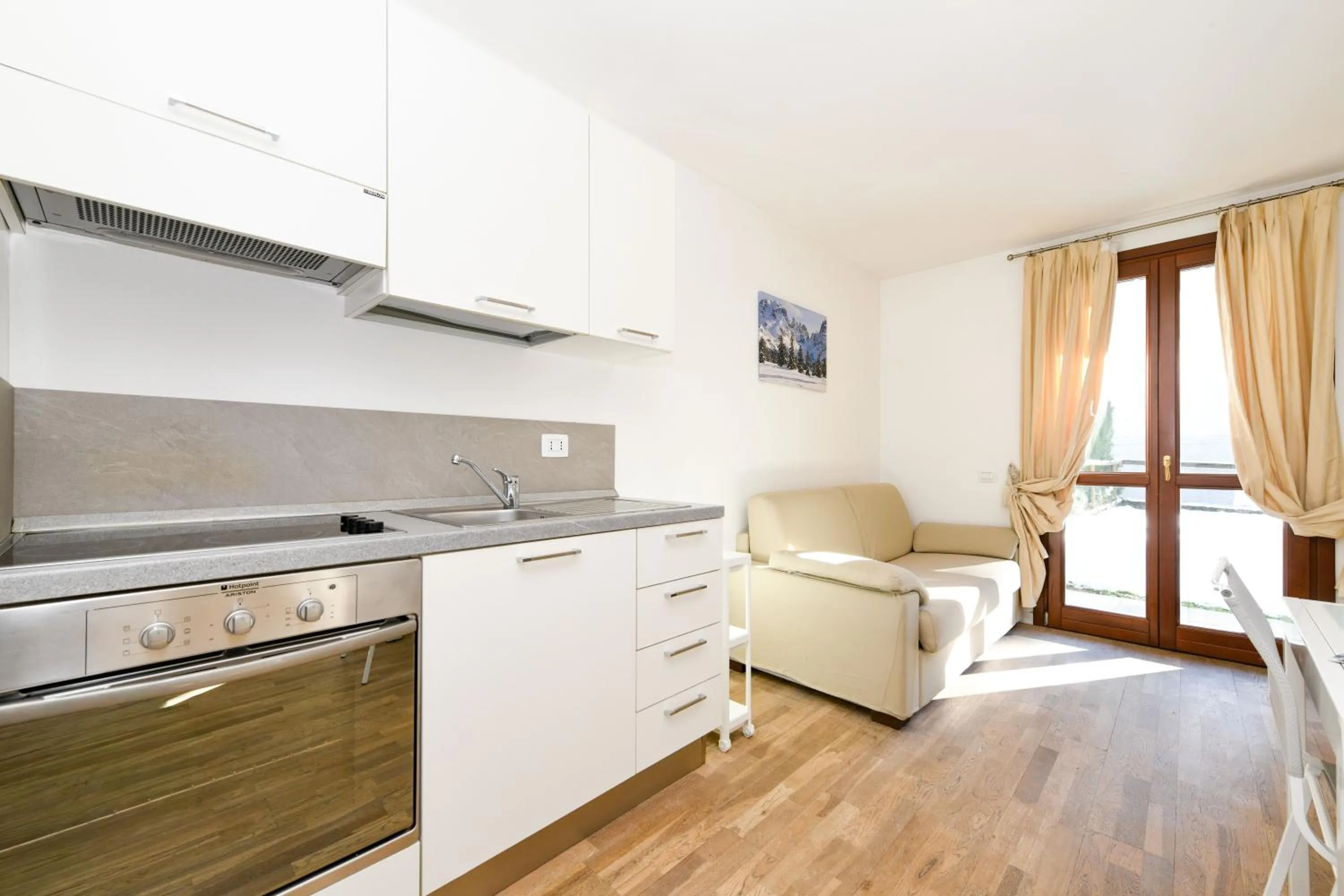 Kitchen or kitchenette in Residence Rta La Rosa delle Dolomiti