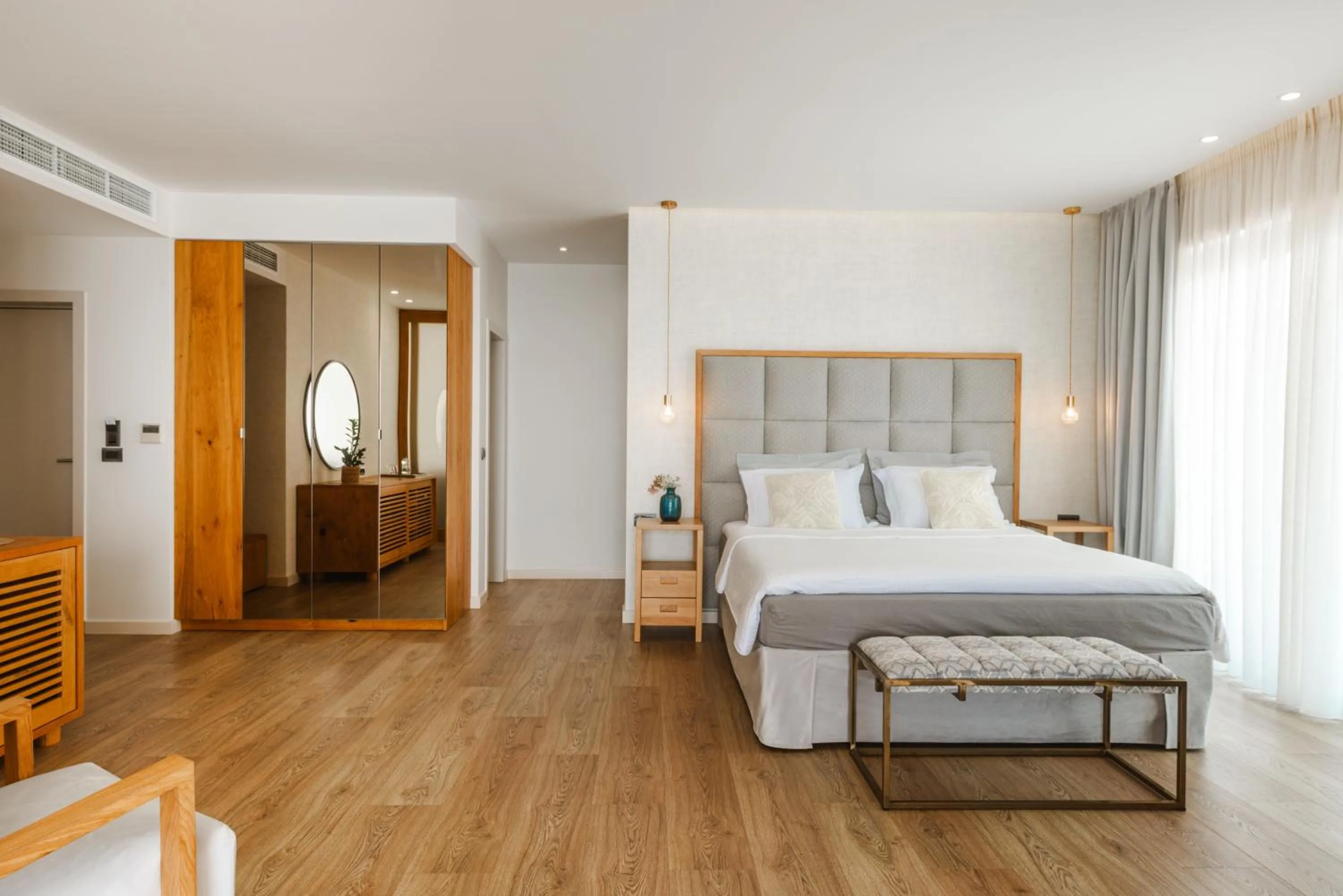 Bedroom, Bed in Glow Boutique Hotel & Suites