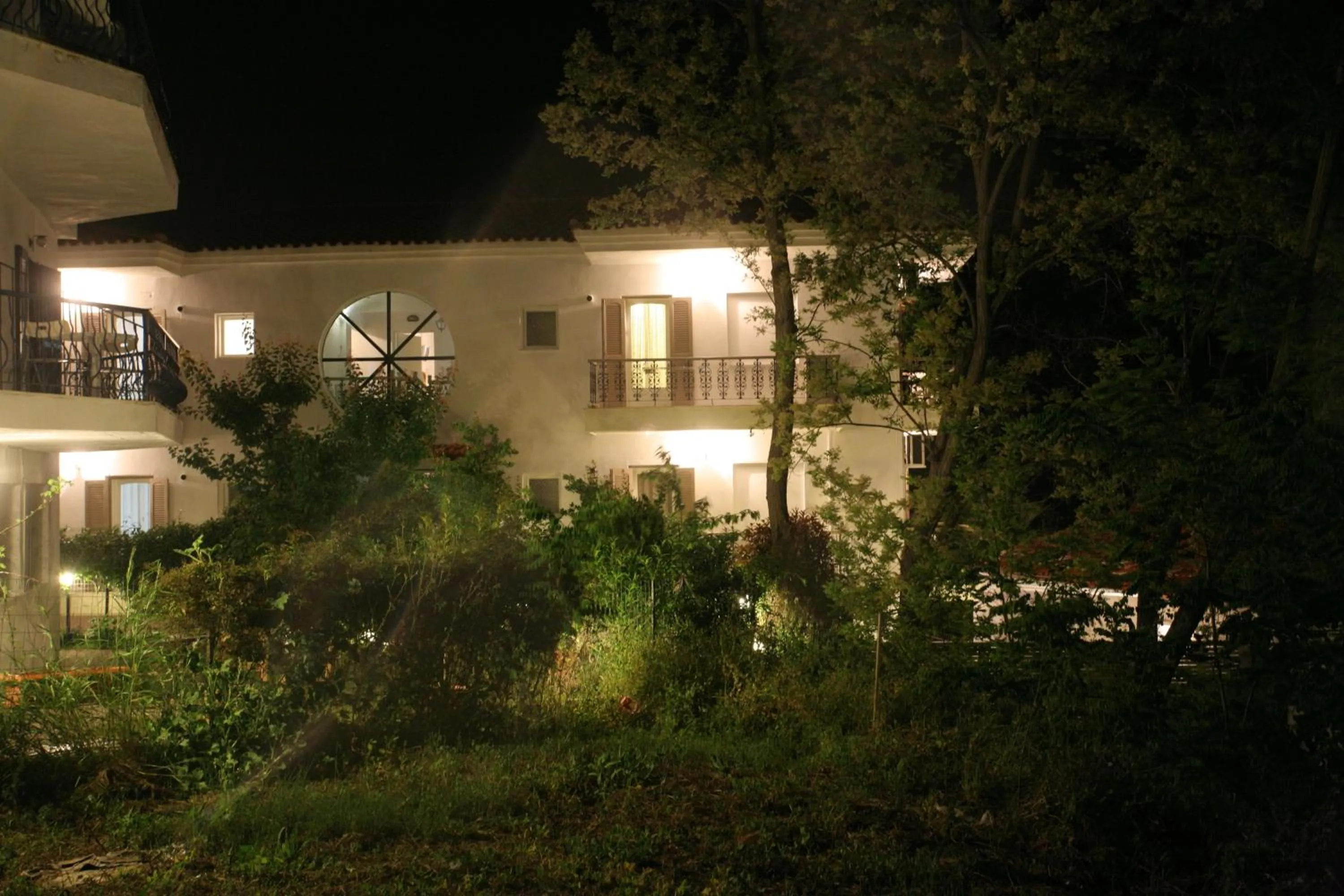 Facade/entrance in Anatoli Apartments Polichrono