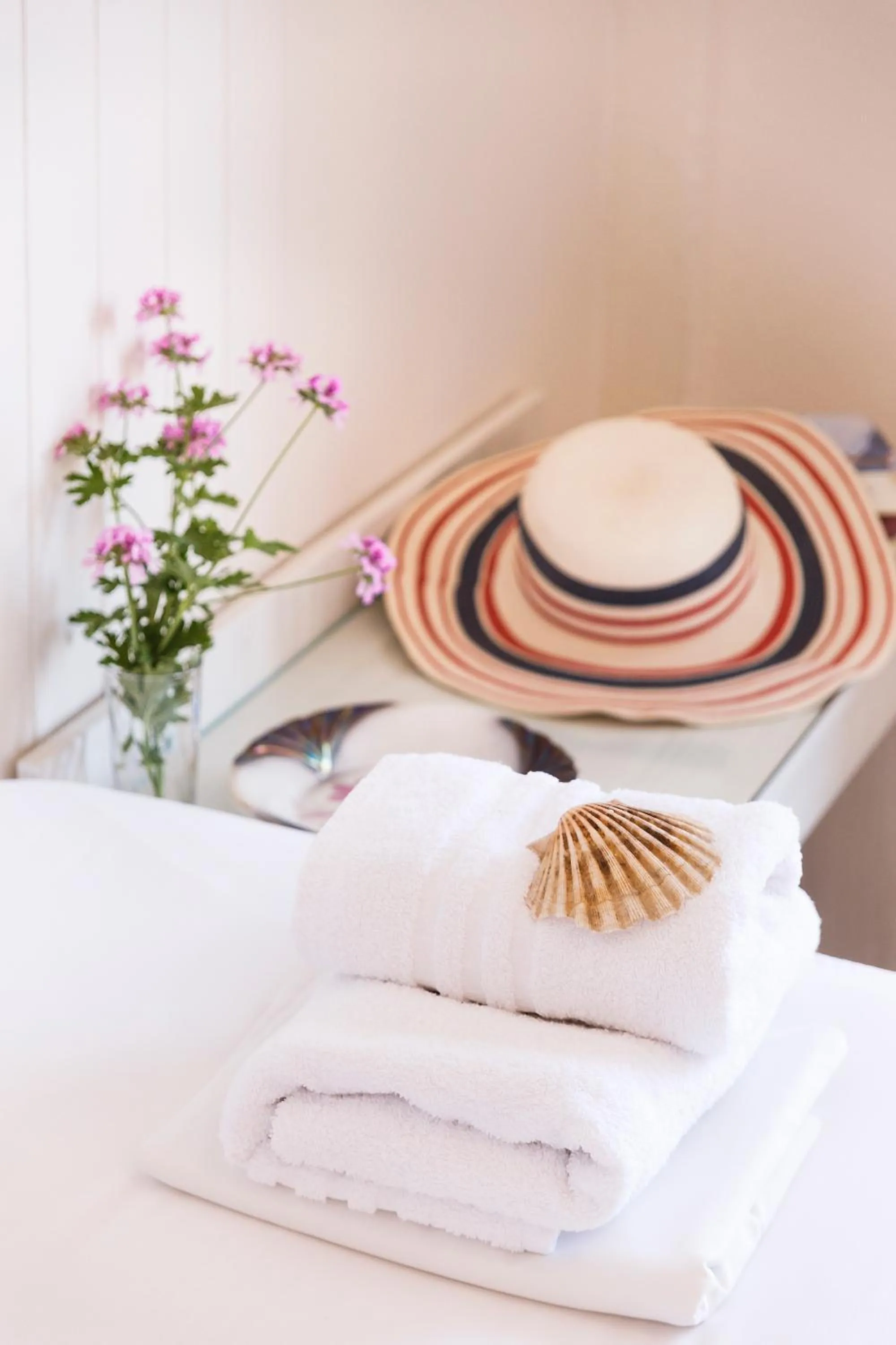 Bed in Anatoli Apartments Polichrono