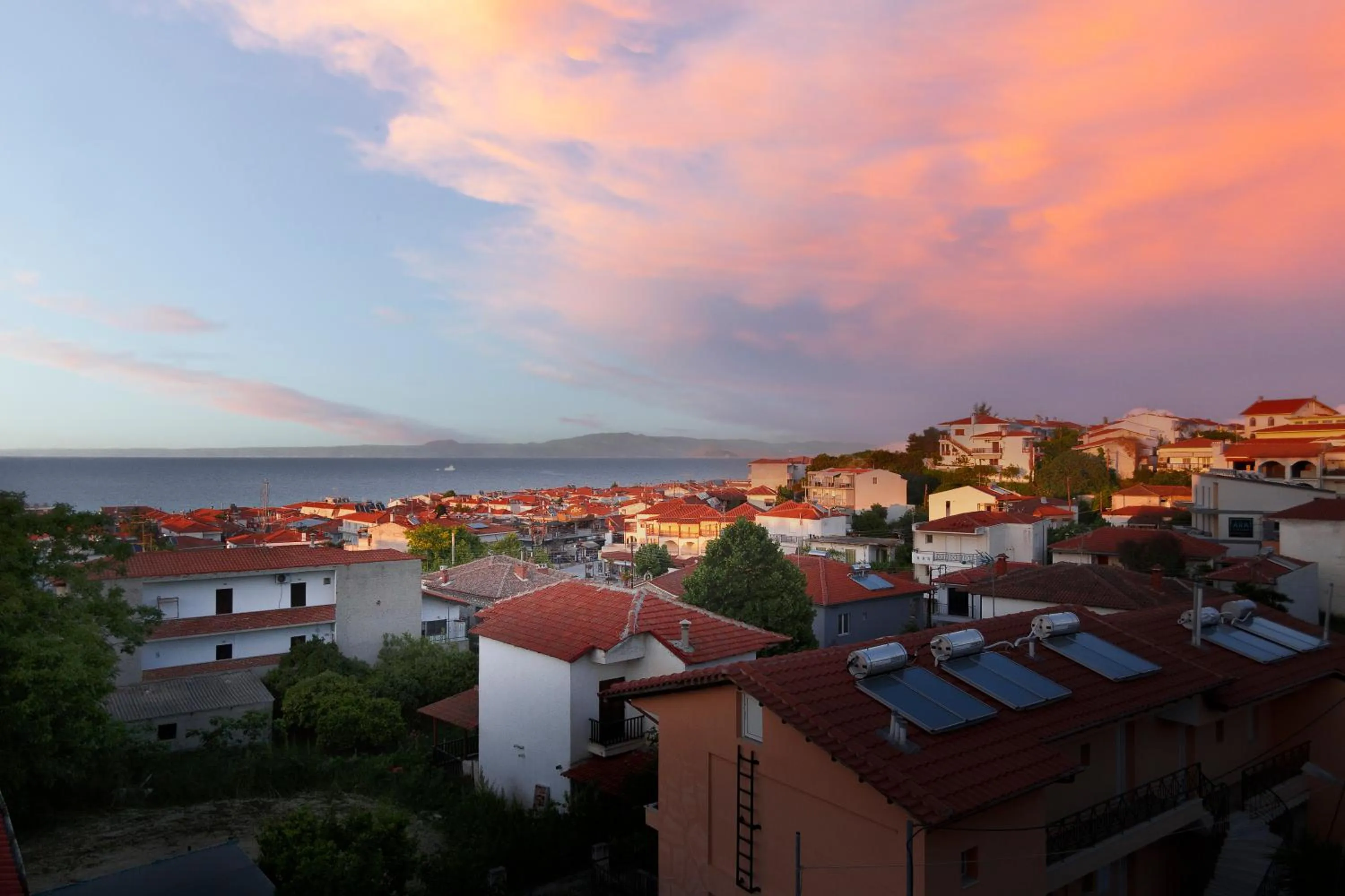 Anatoli Apartments Polichrono