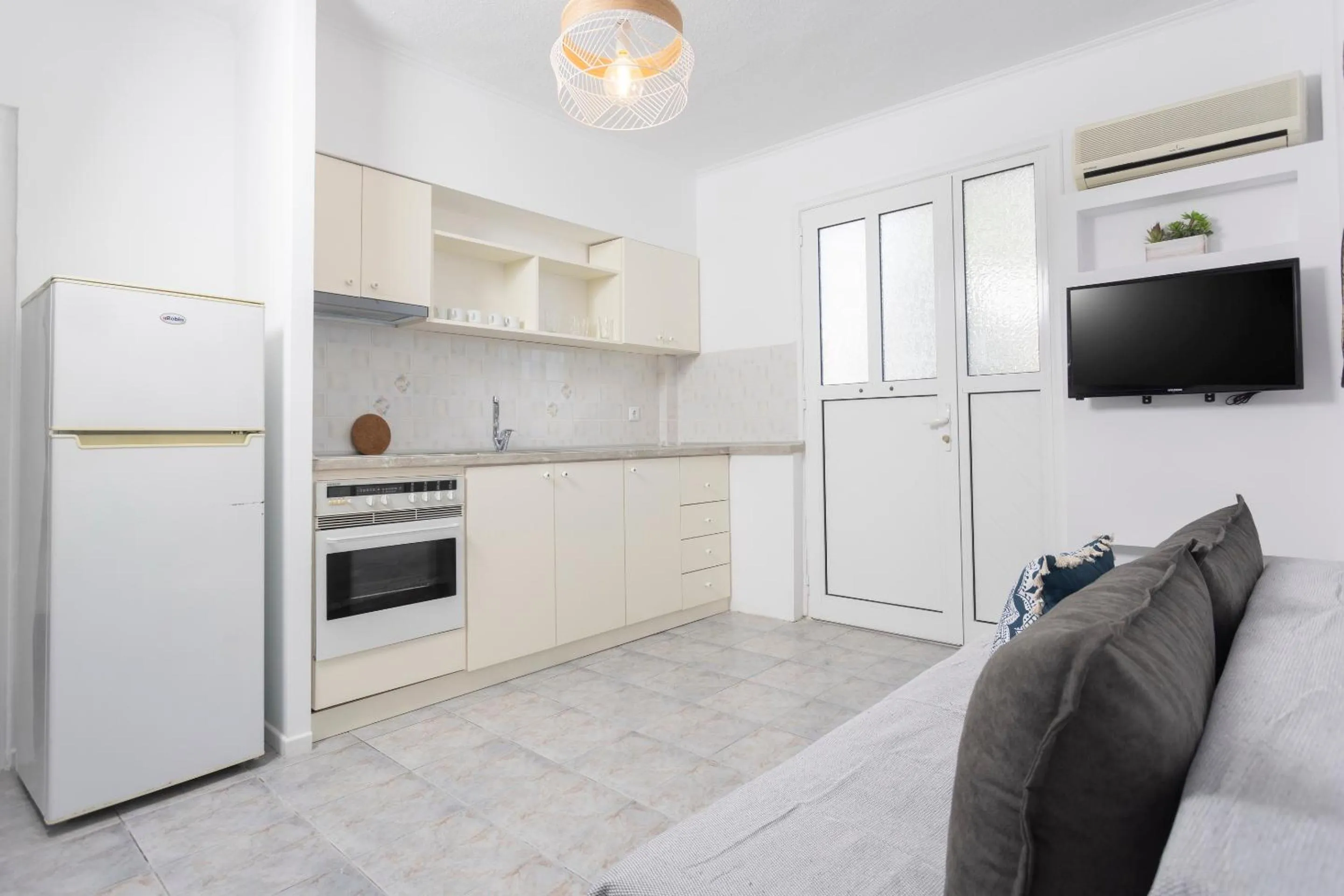 Anatoli Apartments Polichrono