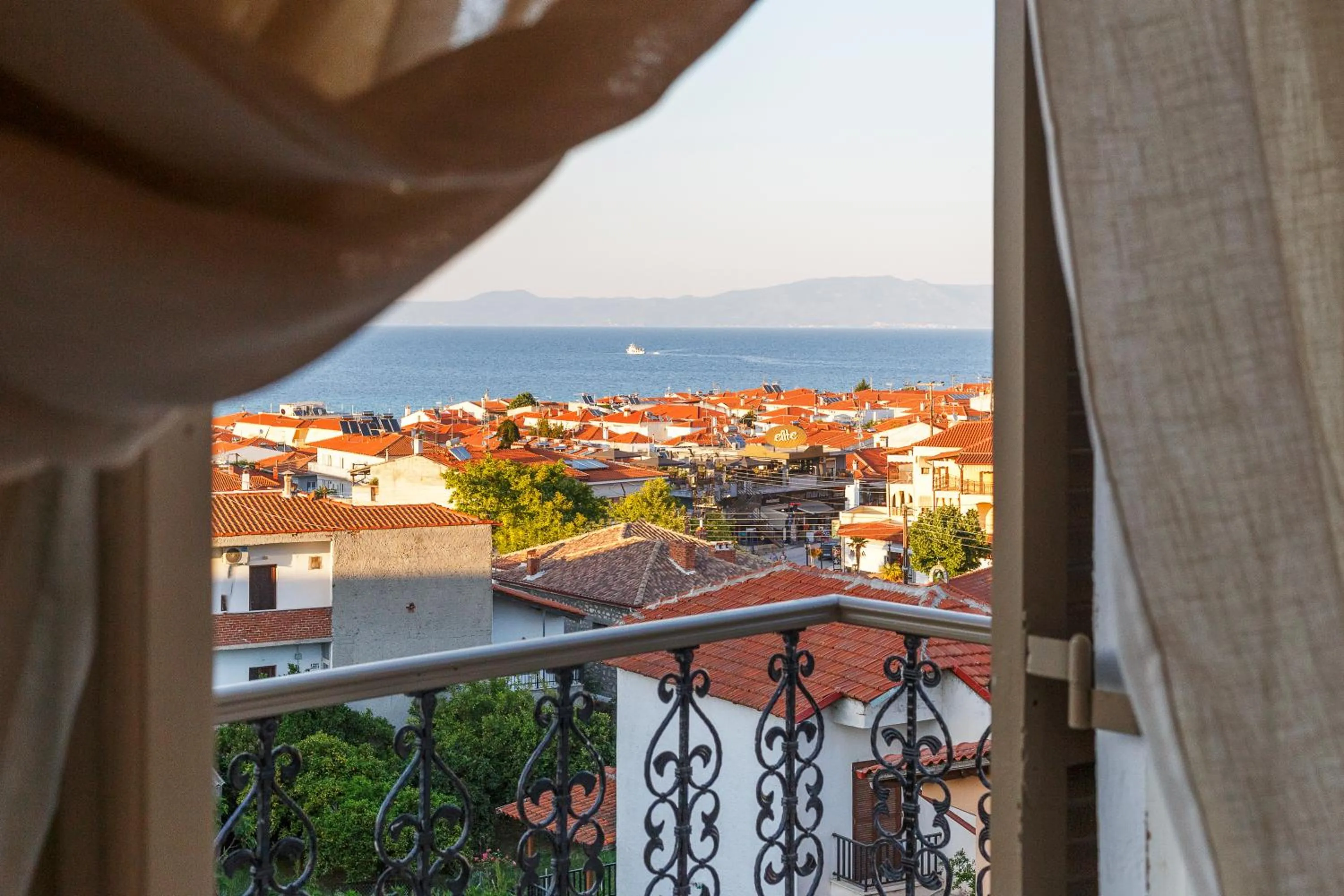 Anatoli Apartments Polichrono