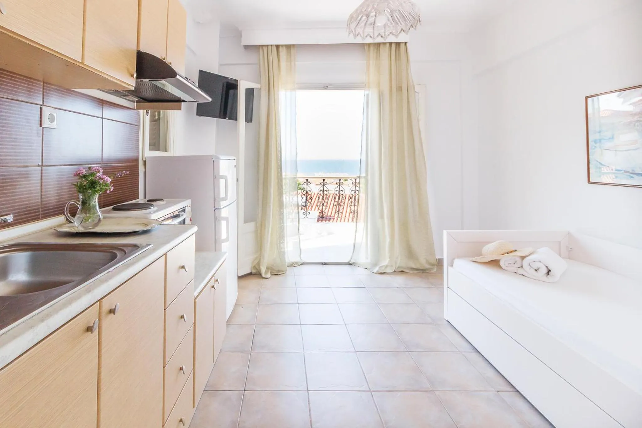 Bed in Anatoli Apartments Polichrono