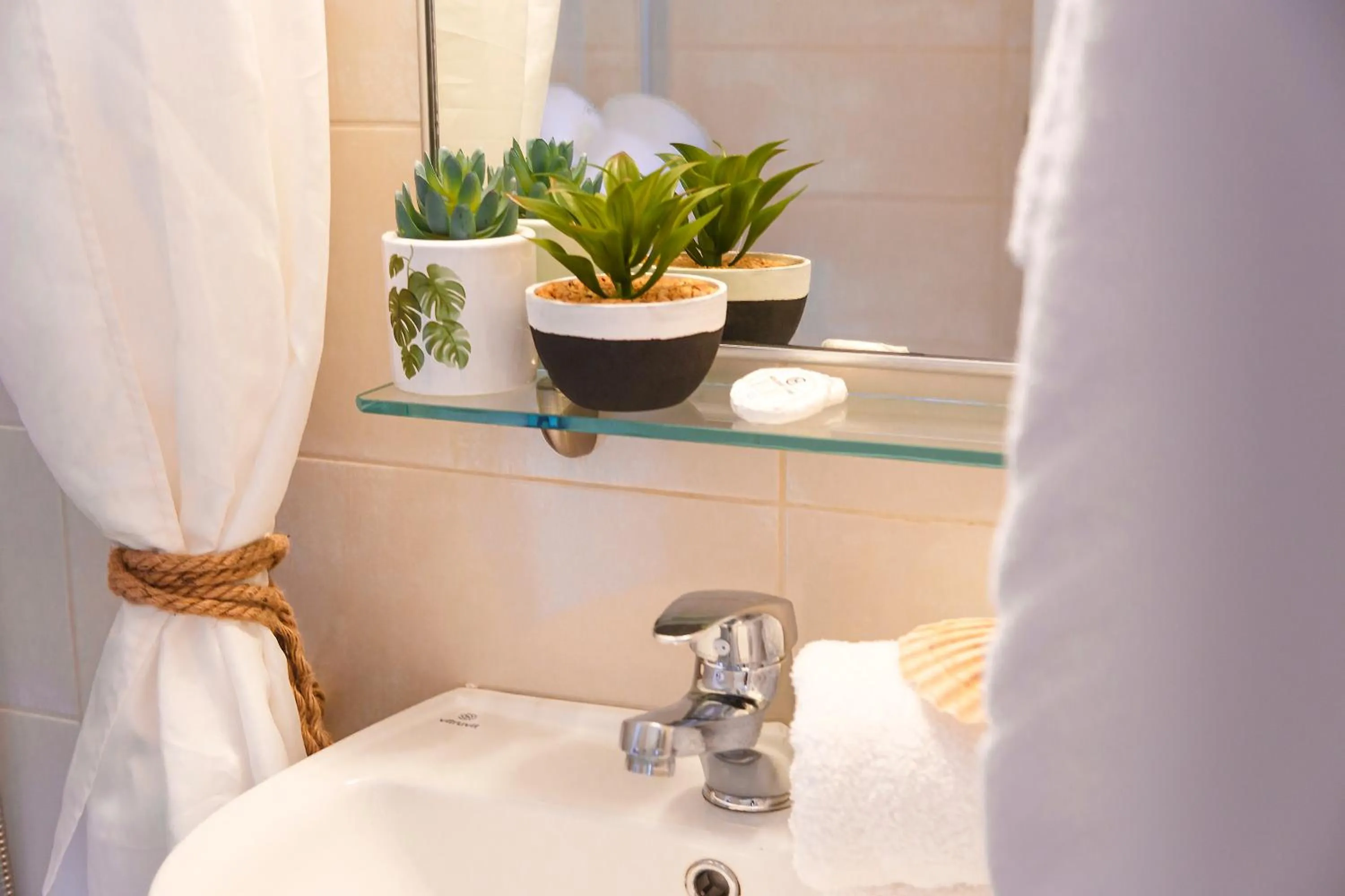 Anatoli Apartments Polichrono