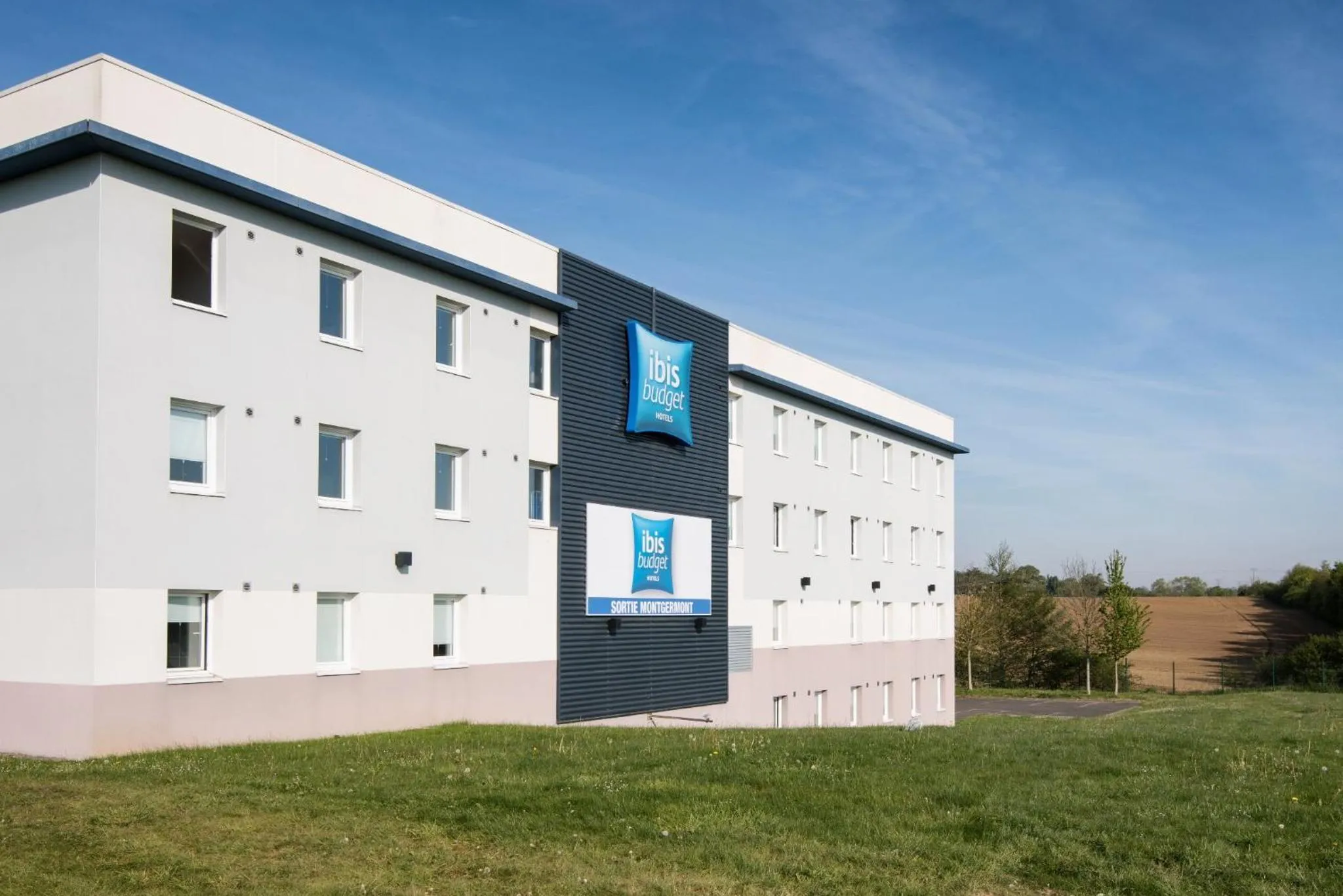 Property building in ibis budget Rennes Route de Saint Malo