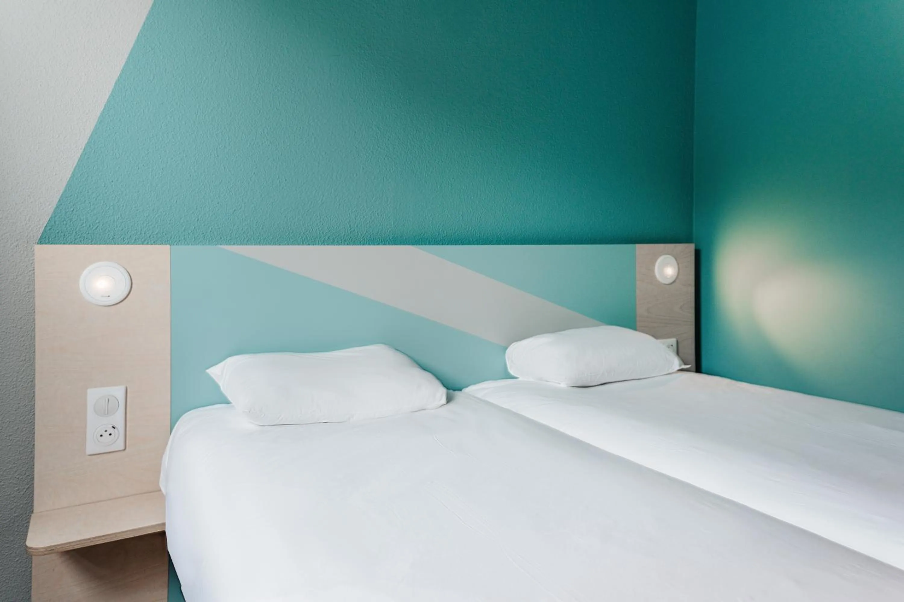 Bed in ibis budget Rennes Route de Saint Malo