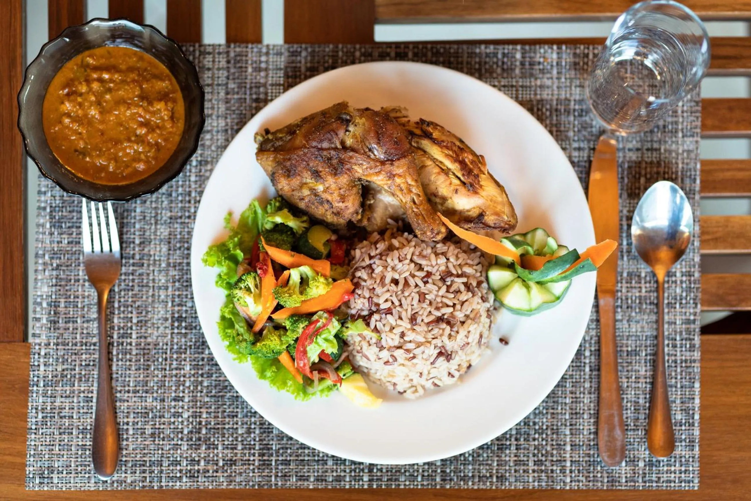 Food and drinks in Mrimba Palm Hotel