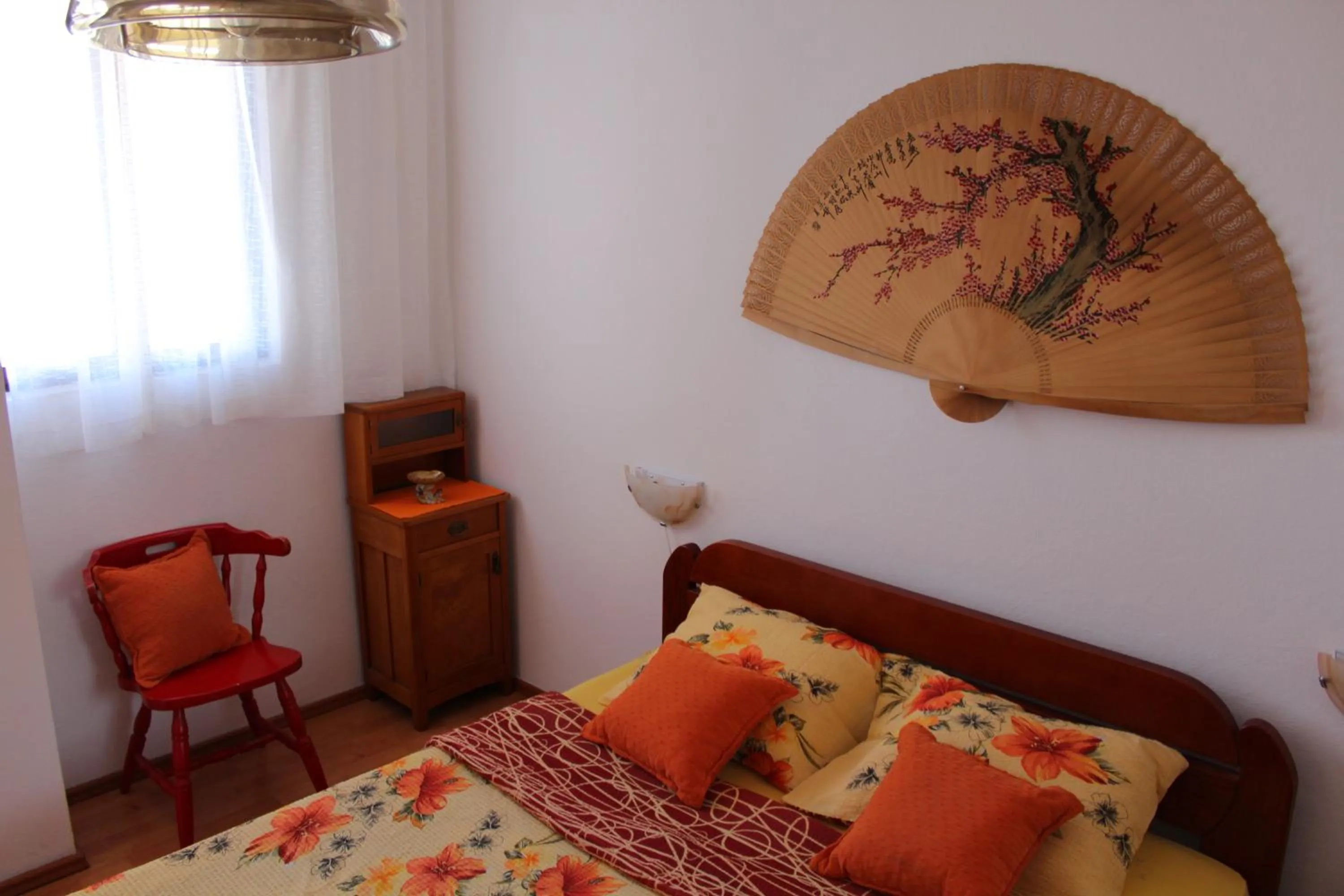 Spring, Bed in Guest House Tomanovic