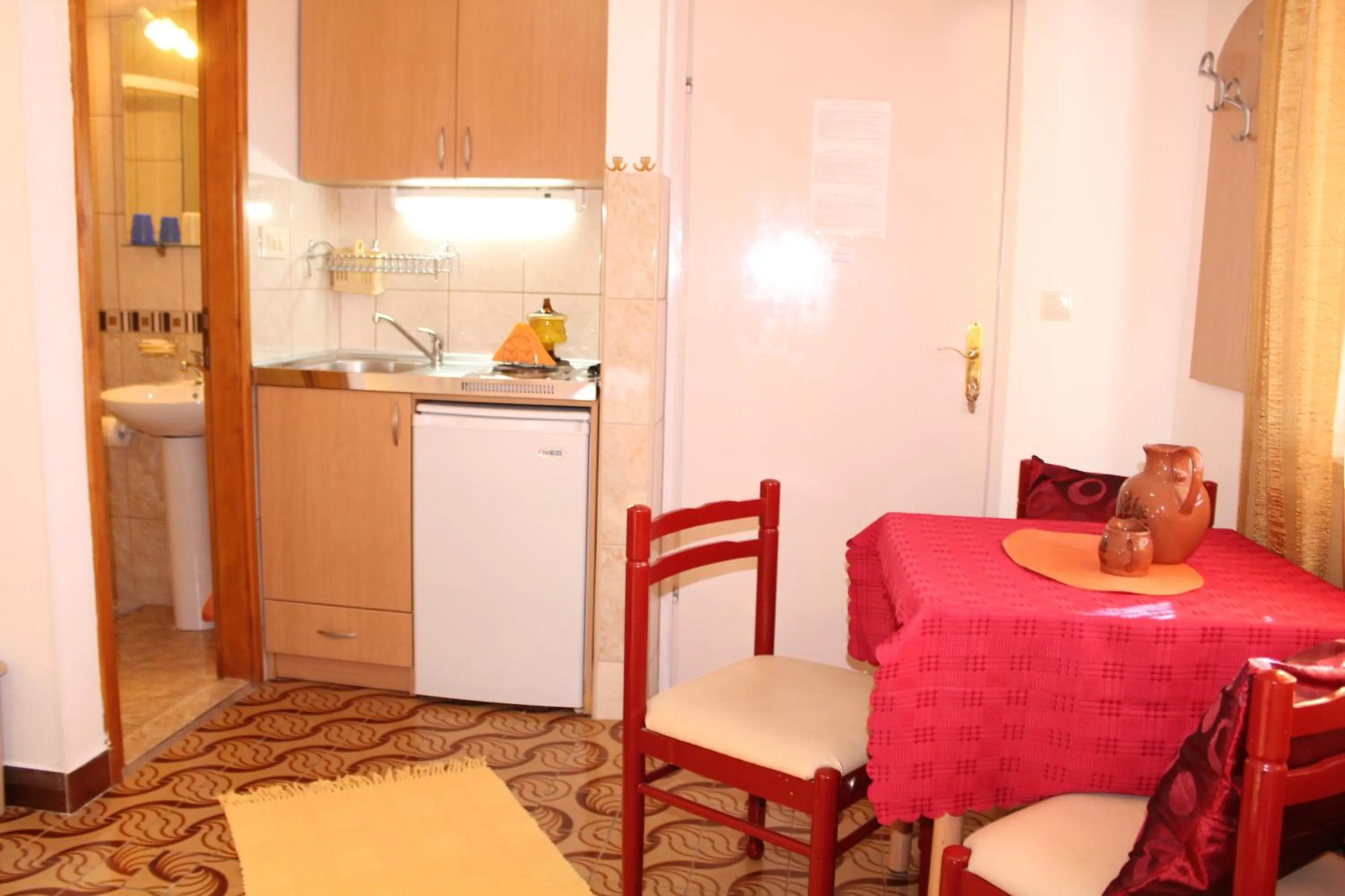 Food and drinks in Guest House Tomanovic