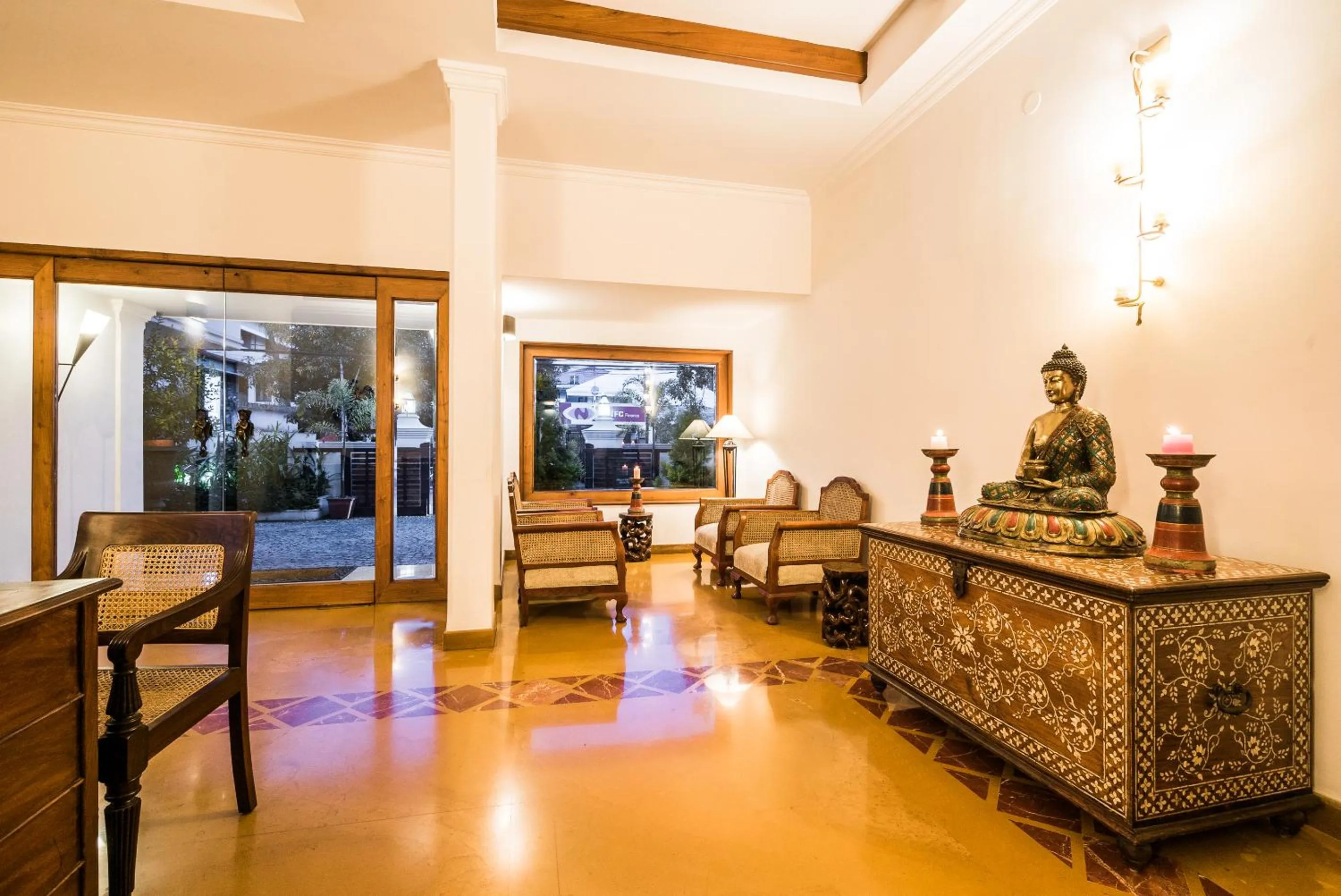 Lobby or reception in Tissa's Inn