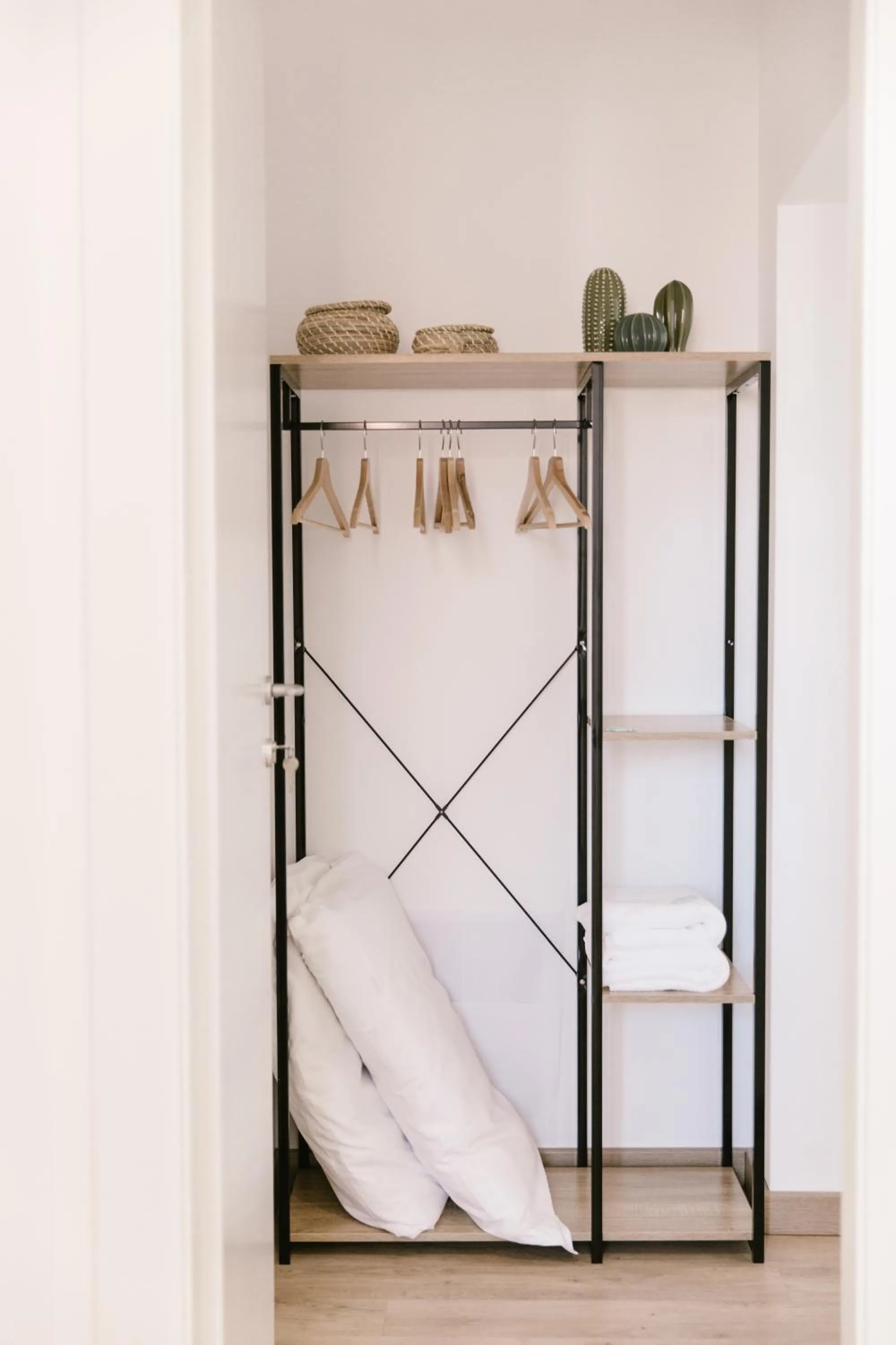 Other, Bed in Stazione a mare