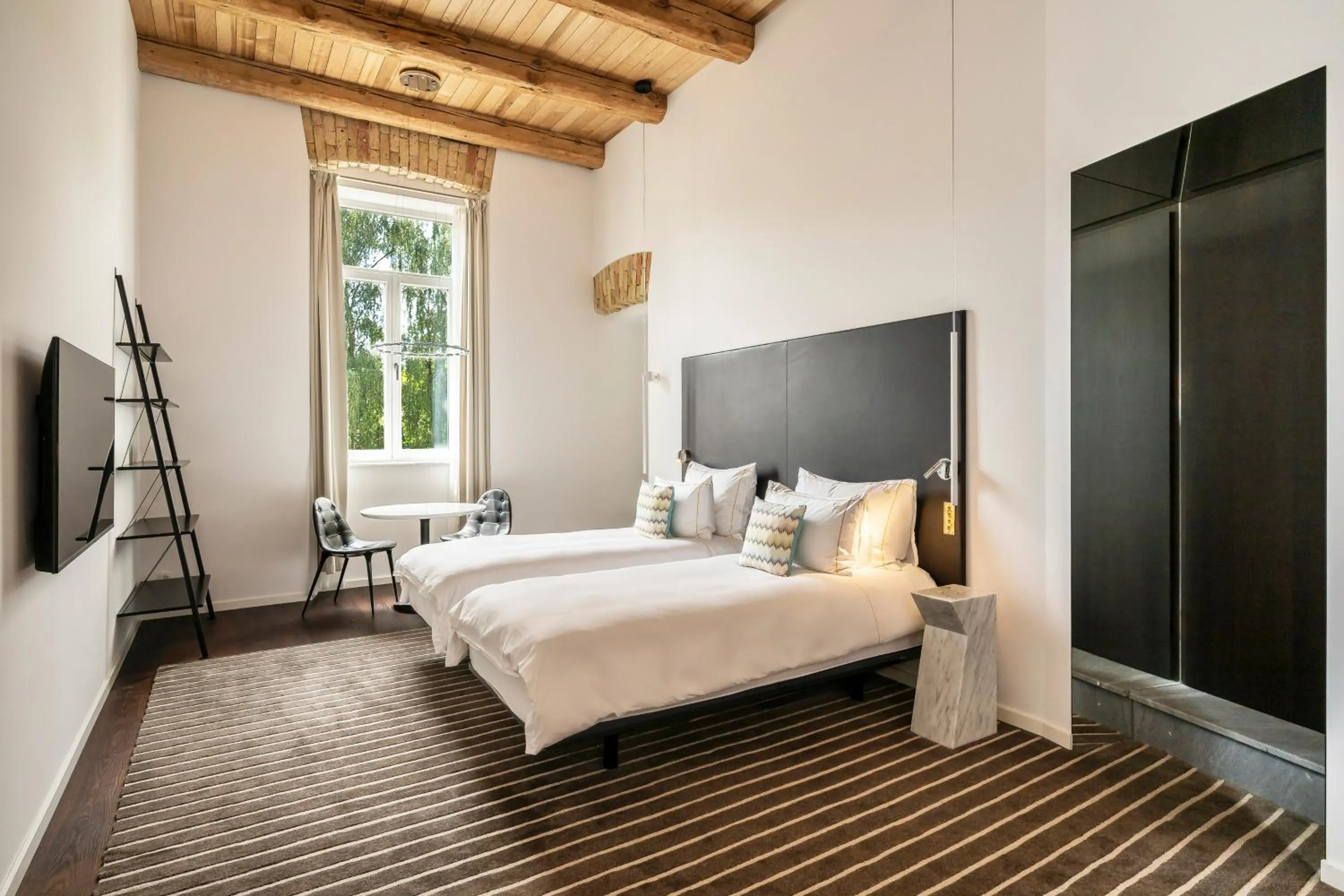 Photo of the whole room, Bed in The Joseph