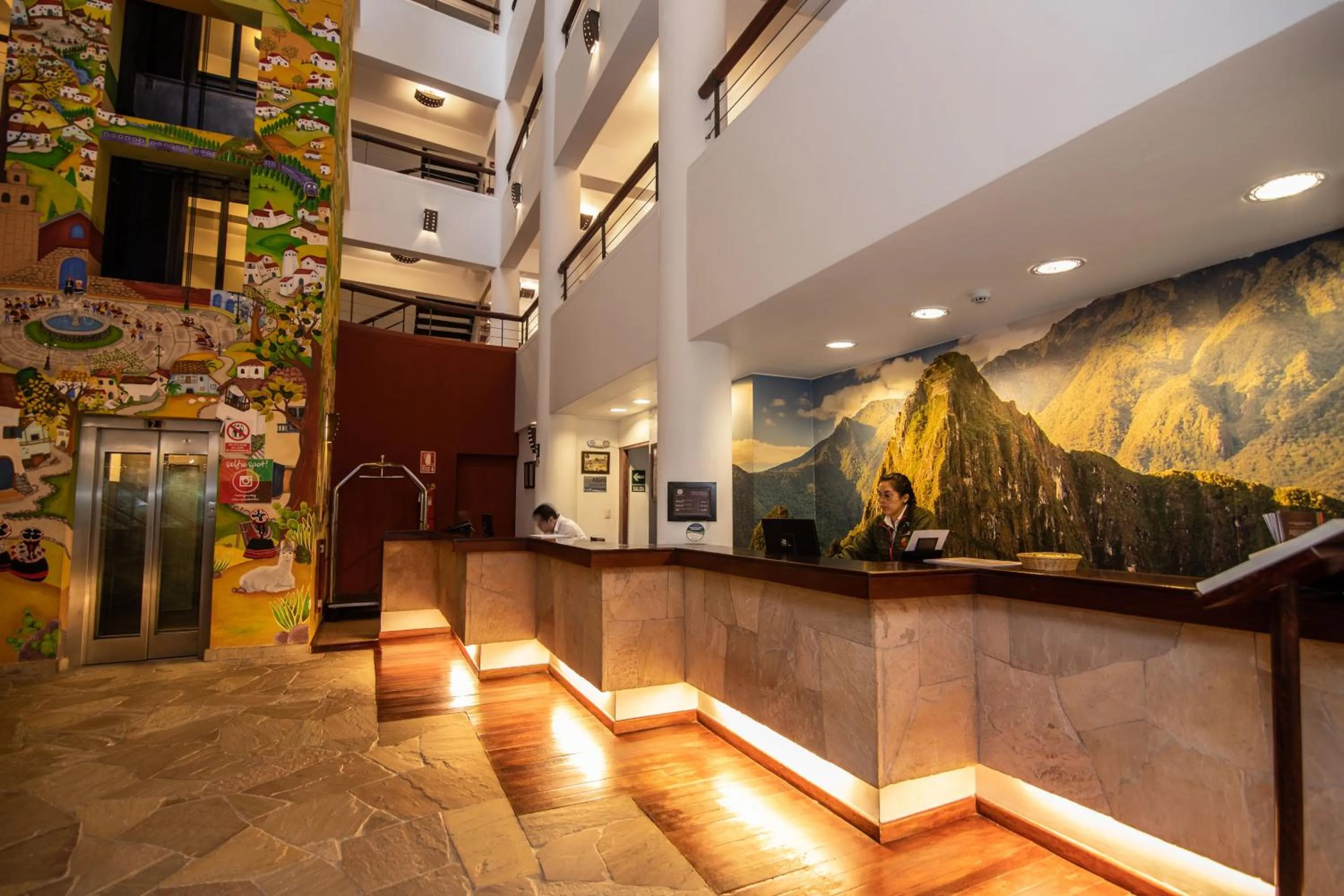 Lobby or reception in Tierra Viva Machu Picchu Hotel
