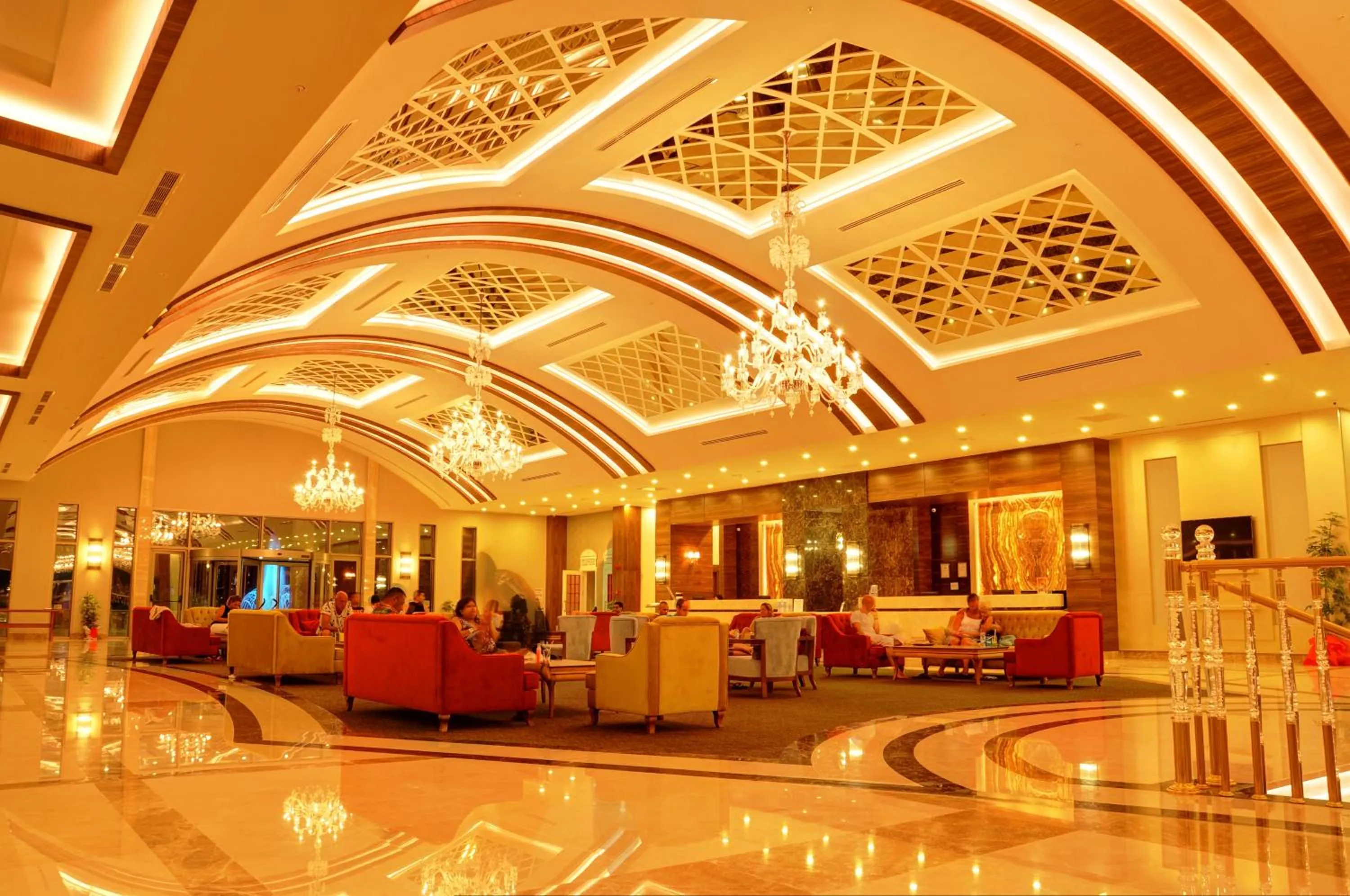 Communal lounge/ TV room in Kahya Resort Aqua & Spa