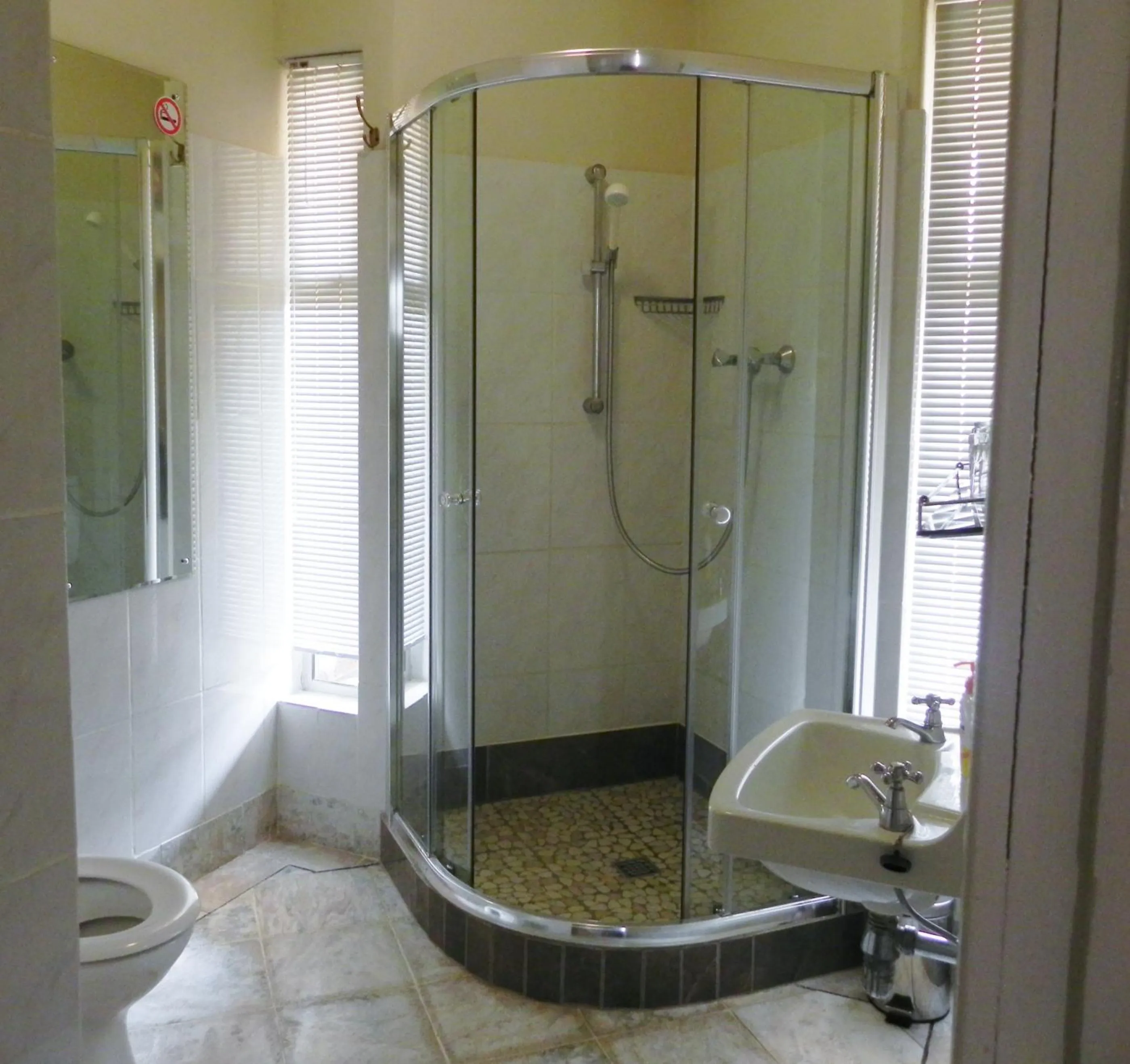 Bathroom in Düsternbrook Guest Farm