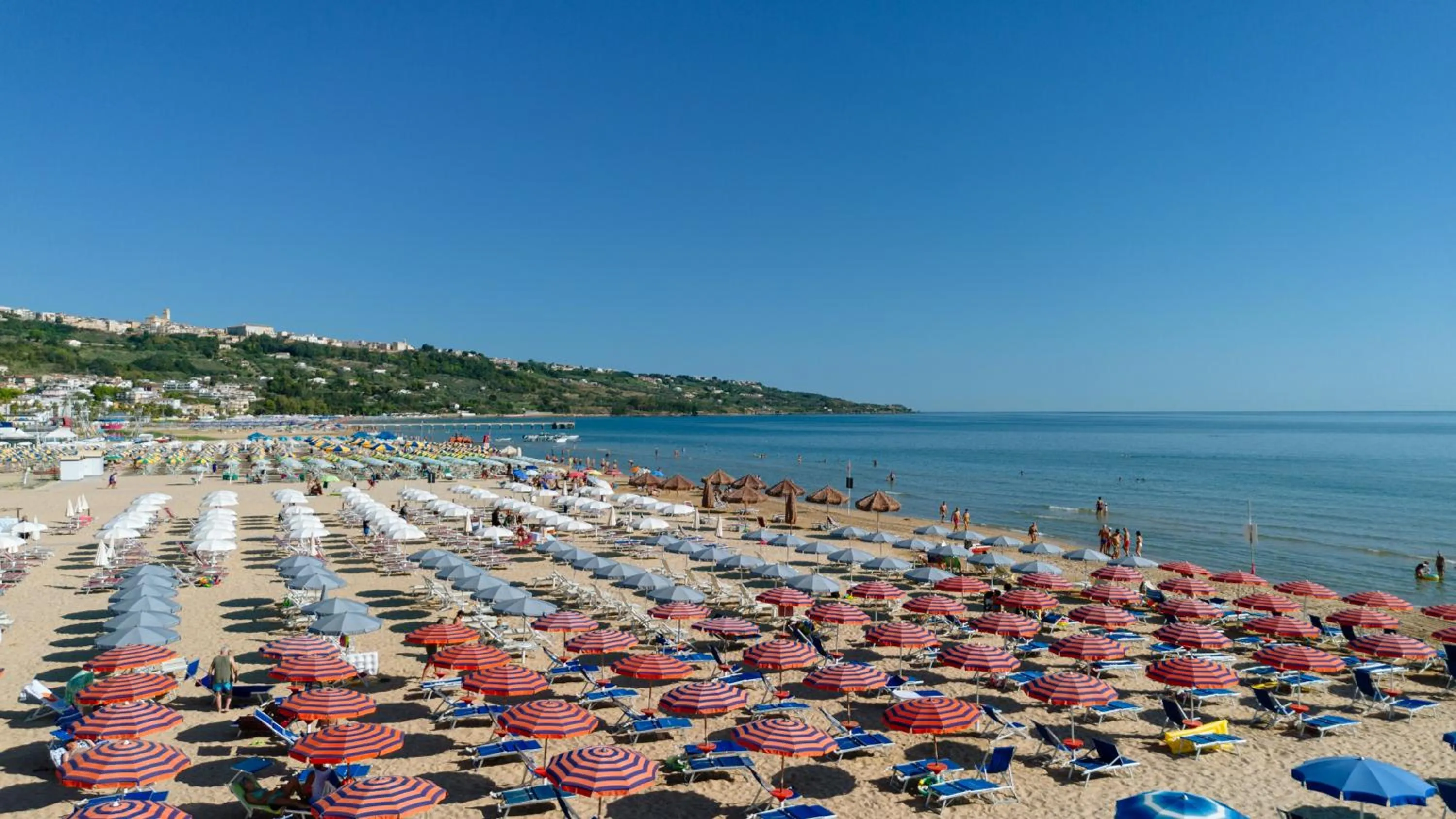 Beach in Hotel Caravel