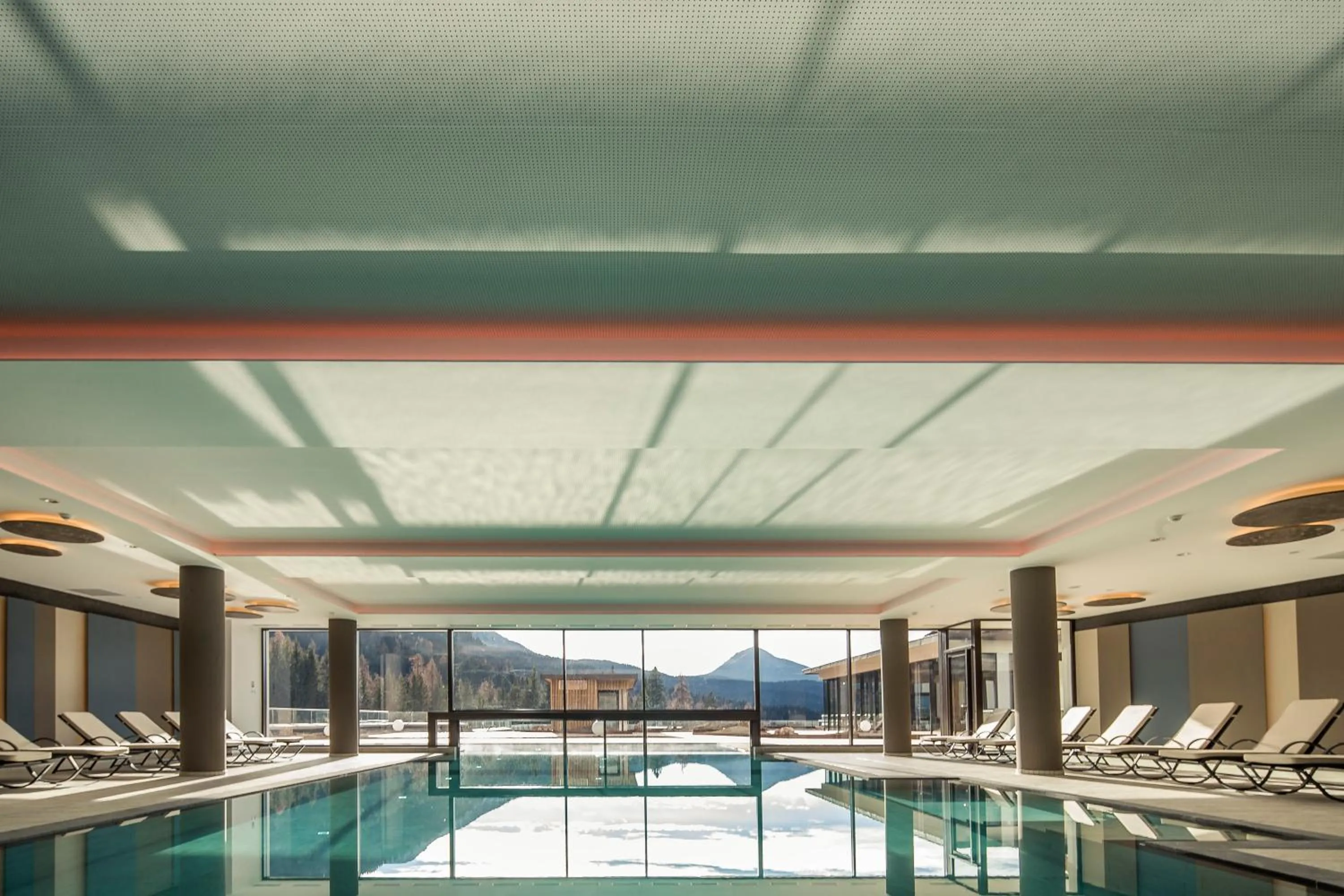 Swimming pool in Hotel Cristal