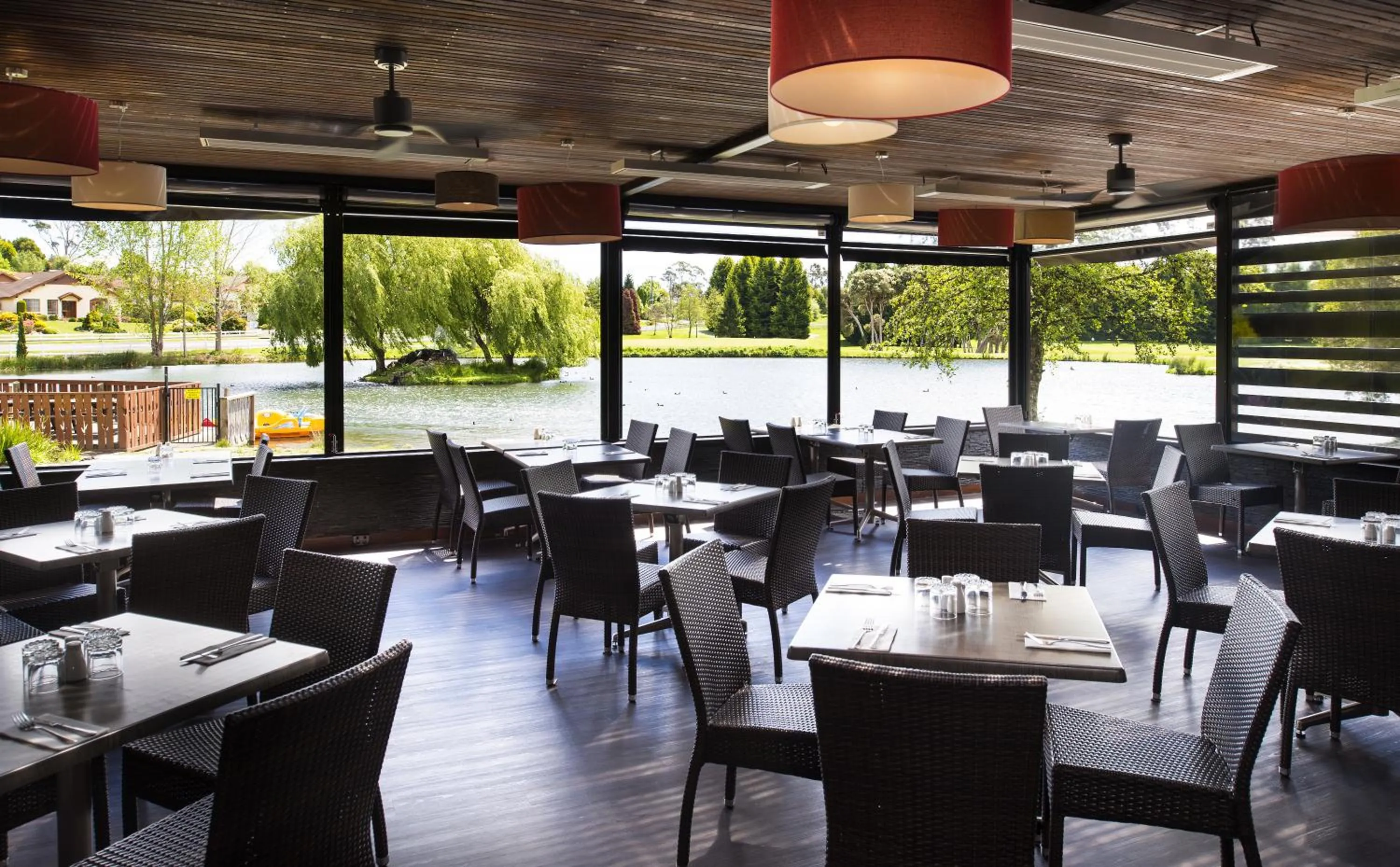 Restaurant/places to eat in Tamar Valley Resort Grindelwald