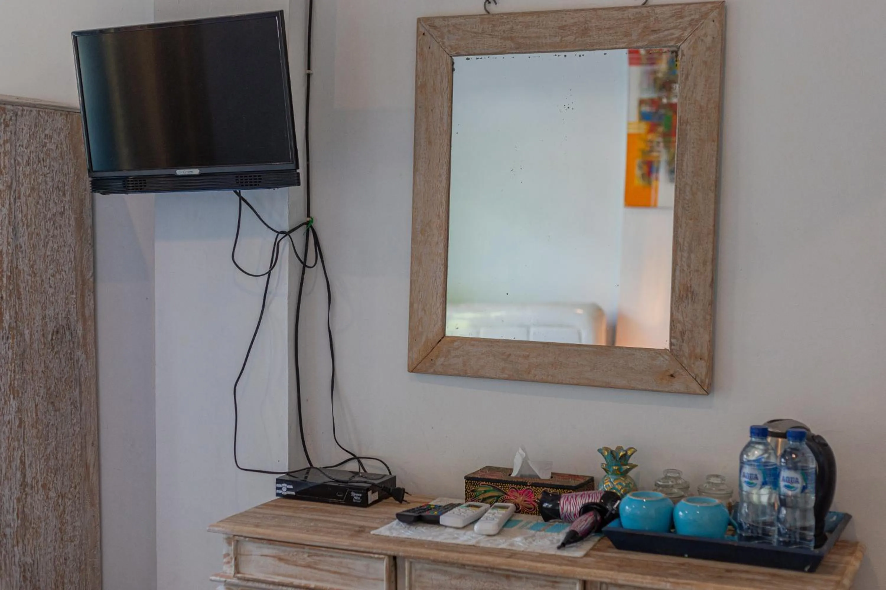 TV and multimedia in Golden Hill Cottage Nusa Penida