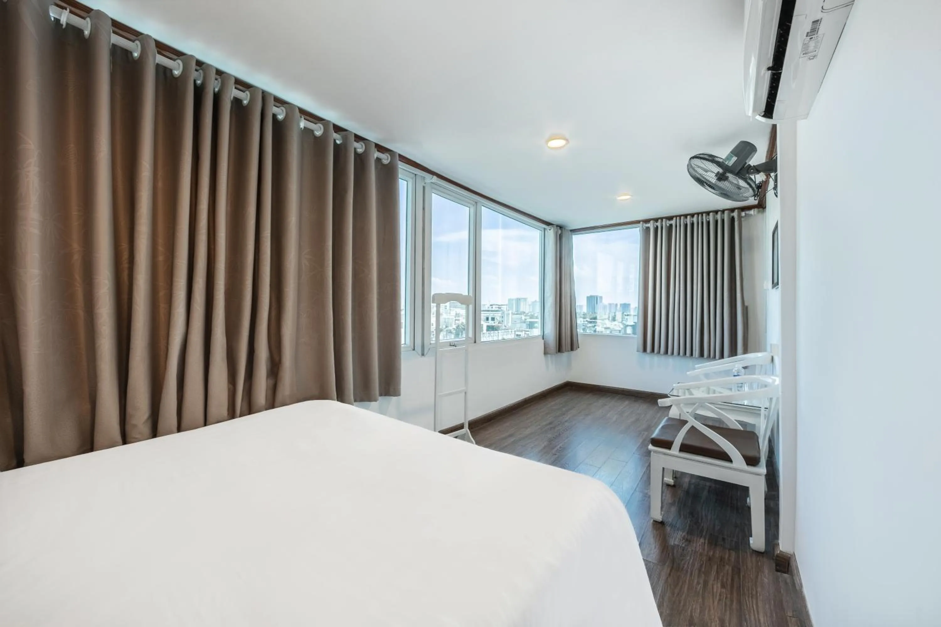 Bed in A25 Hotel - 185-187 Lò Đúc