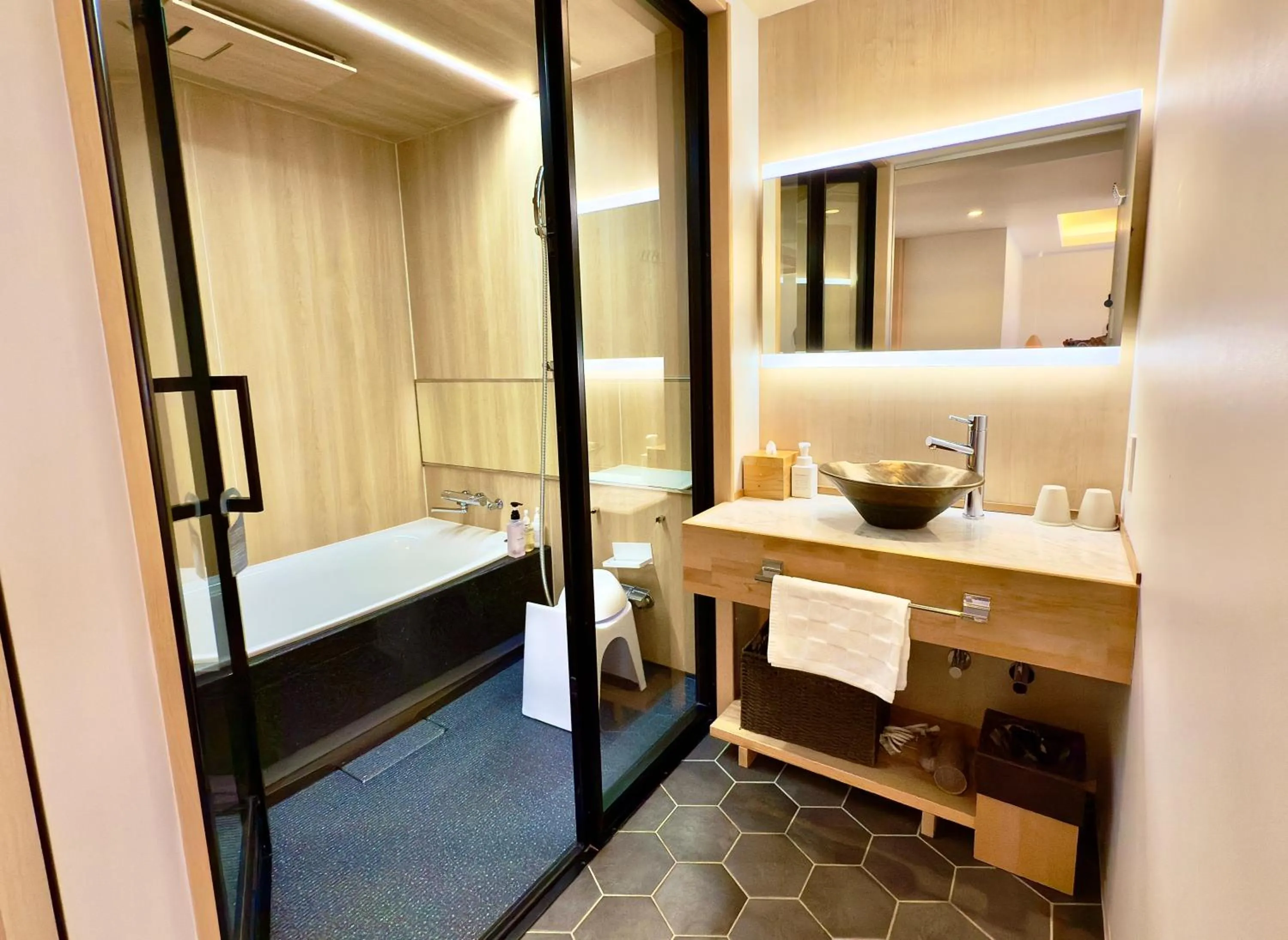 Shower in Hotel Imagine Kyoto