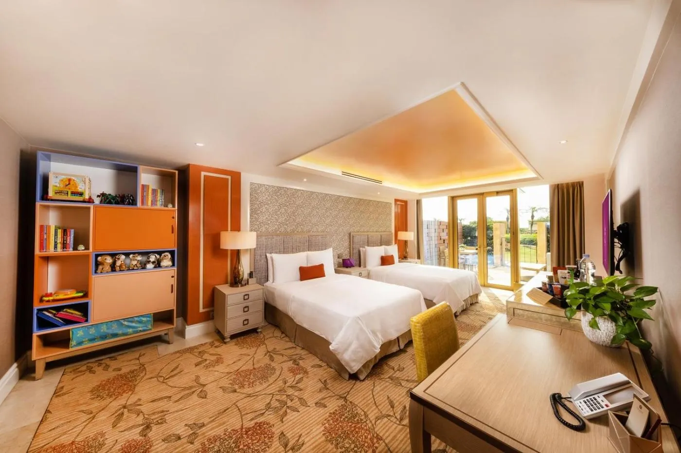 Bedroom, Bed in Okada Manila