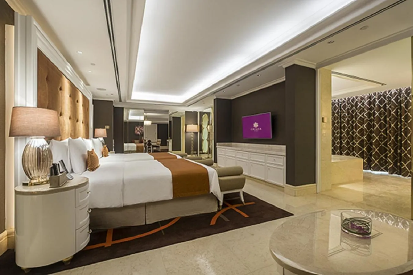 Bedroom, Bed in Okada Manila