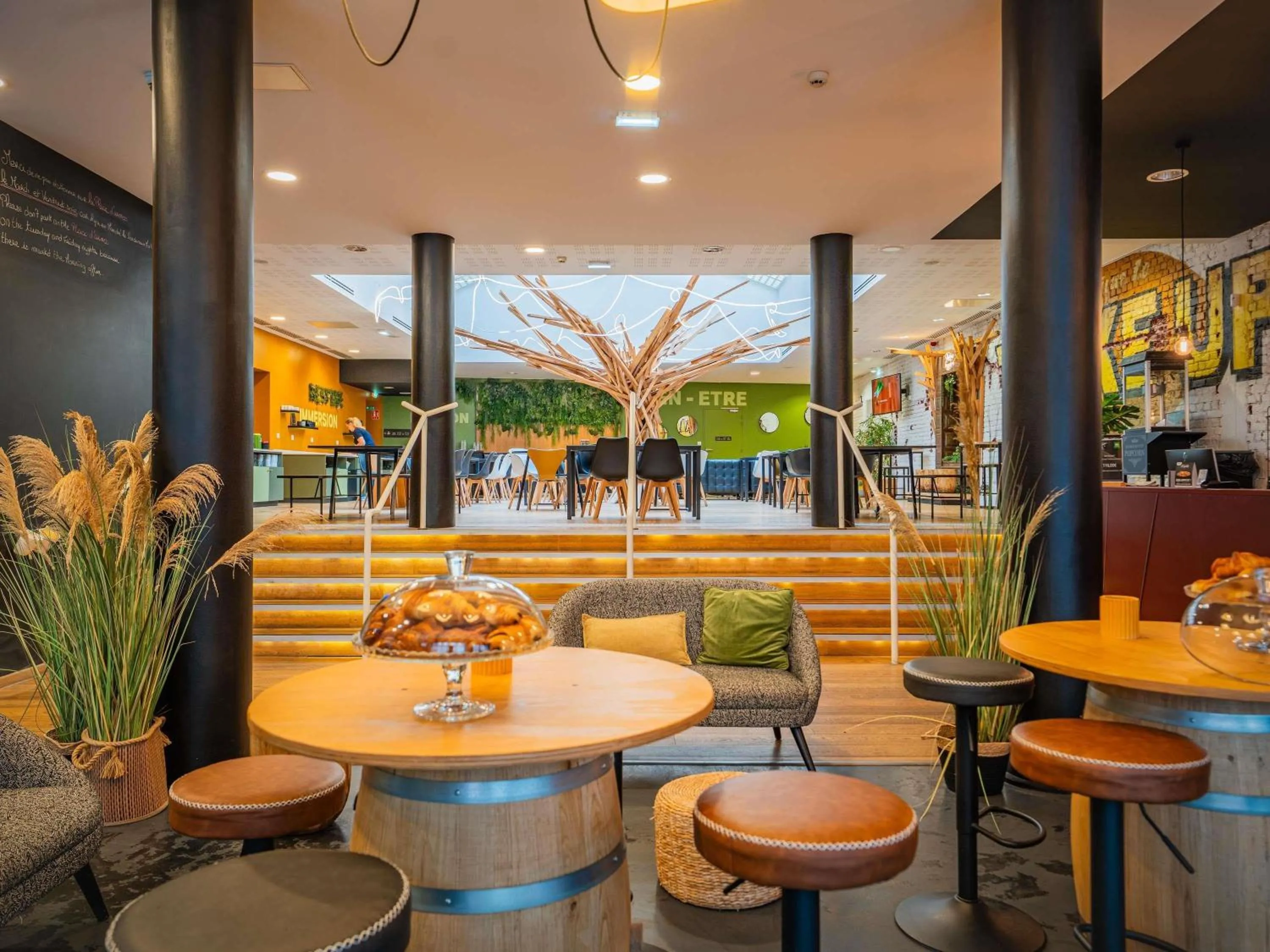 Property building in ibis Styles Calais Centre