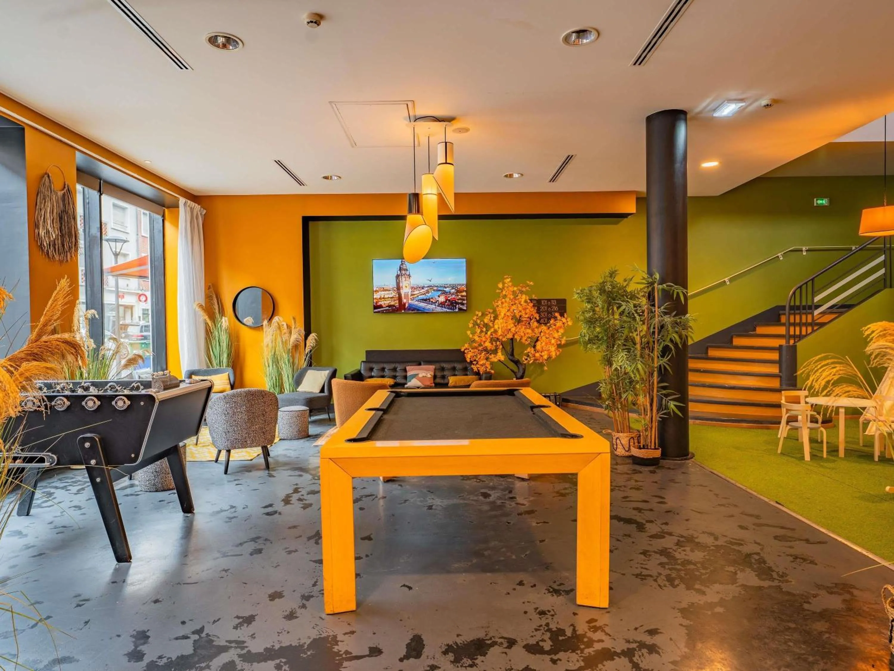 Property building in ibis Styles Calais Centre