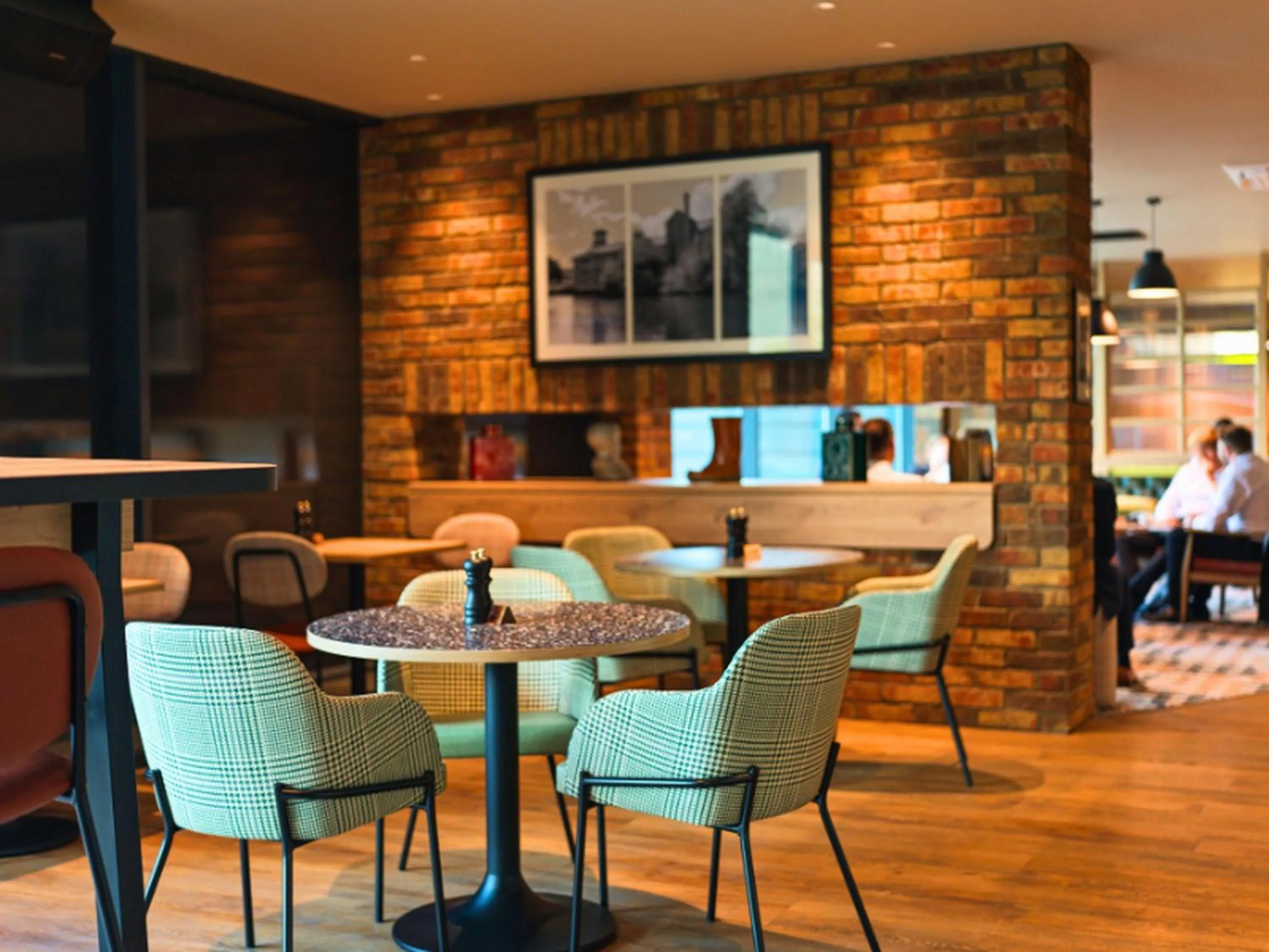 Lounge or bar in B&B HOTEL Derby