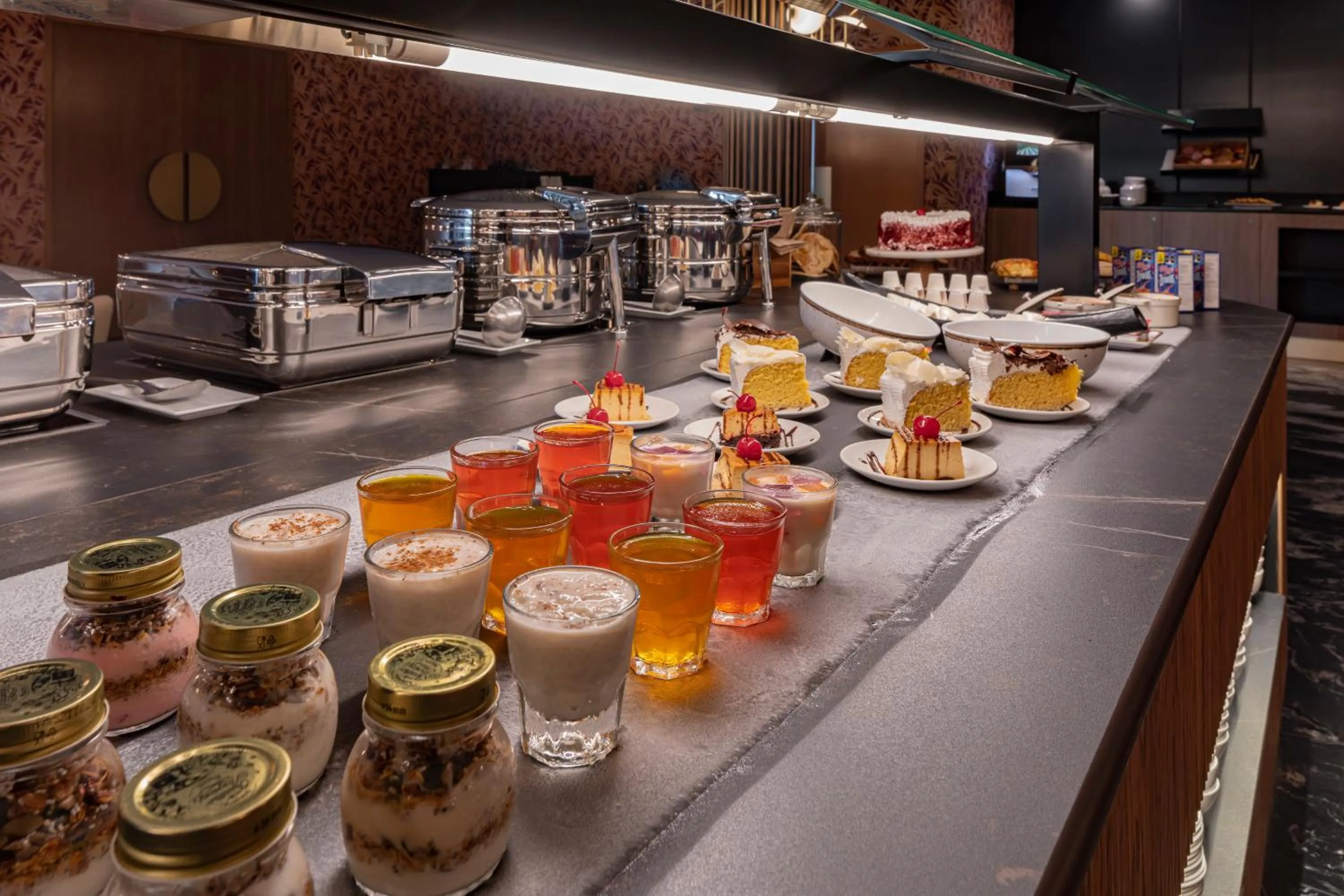 Restaurant/places to eat in Hotel Real del Rio