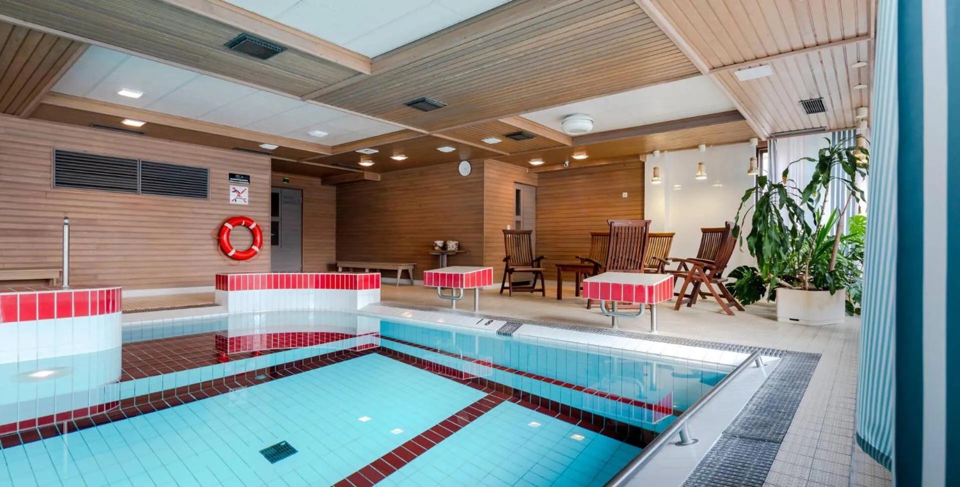 Swimming pool in Lapland Hotels Hetta