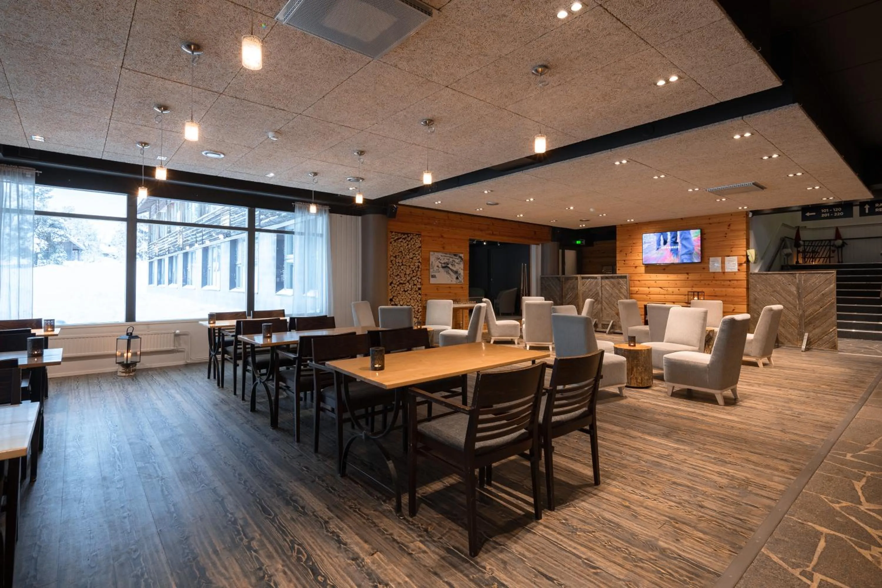 Lounge or bar in Lapland Hotels Ylläskaltio