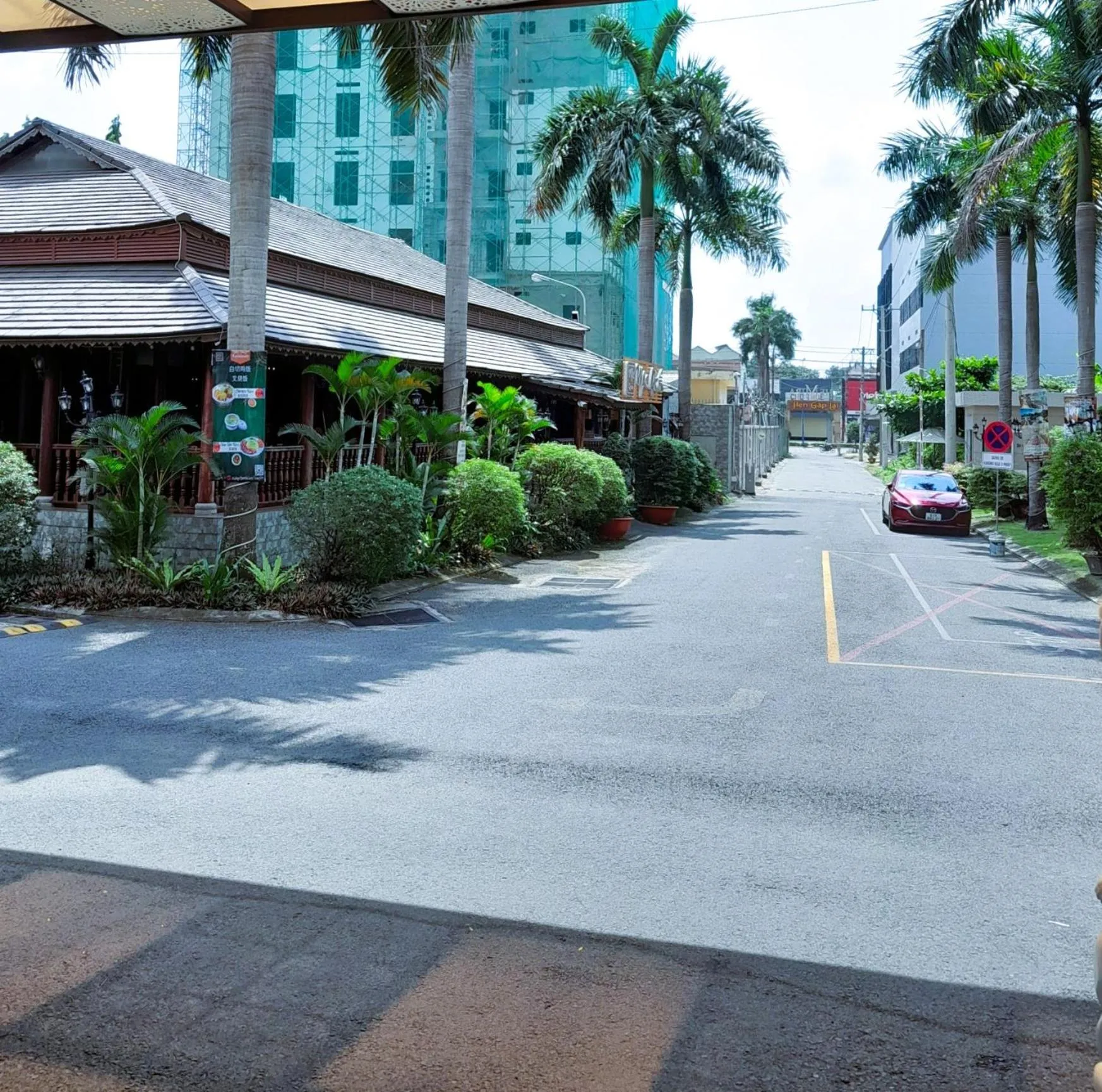 Garden in The Mira Boutique Hotel