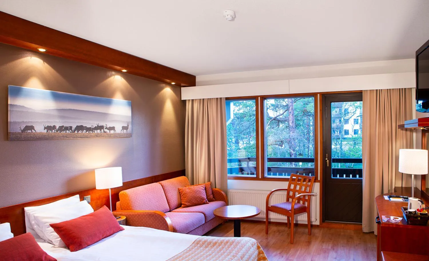 Bedroom, Bed in Lapland Hotels Riekonlinna