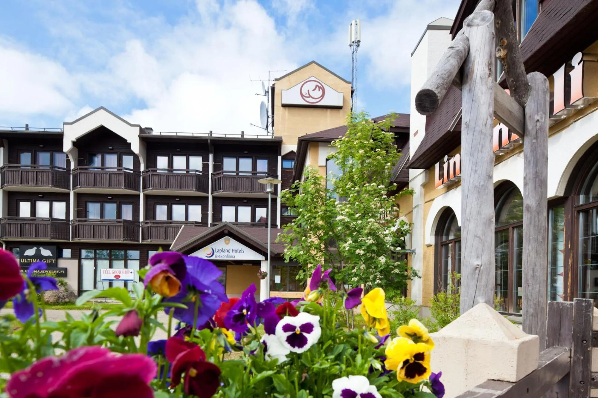 Property building in Lapland Hotels Riekonlinna