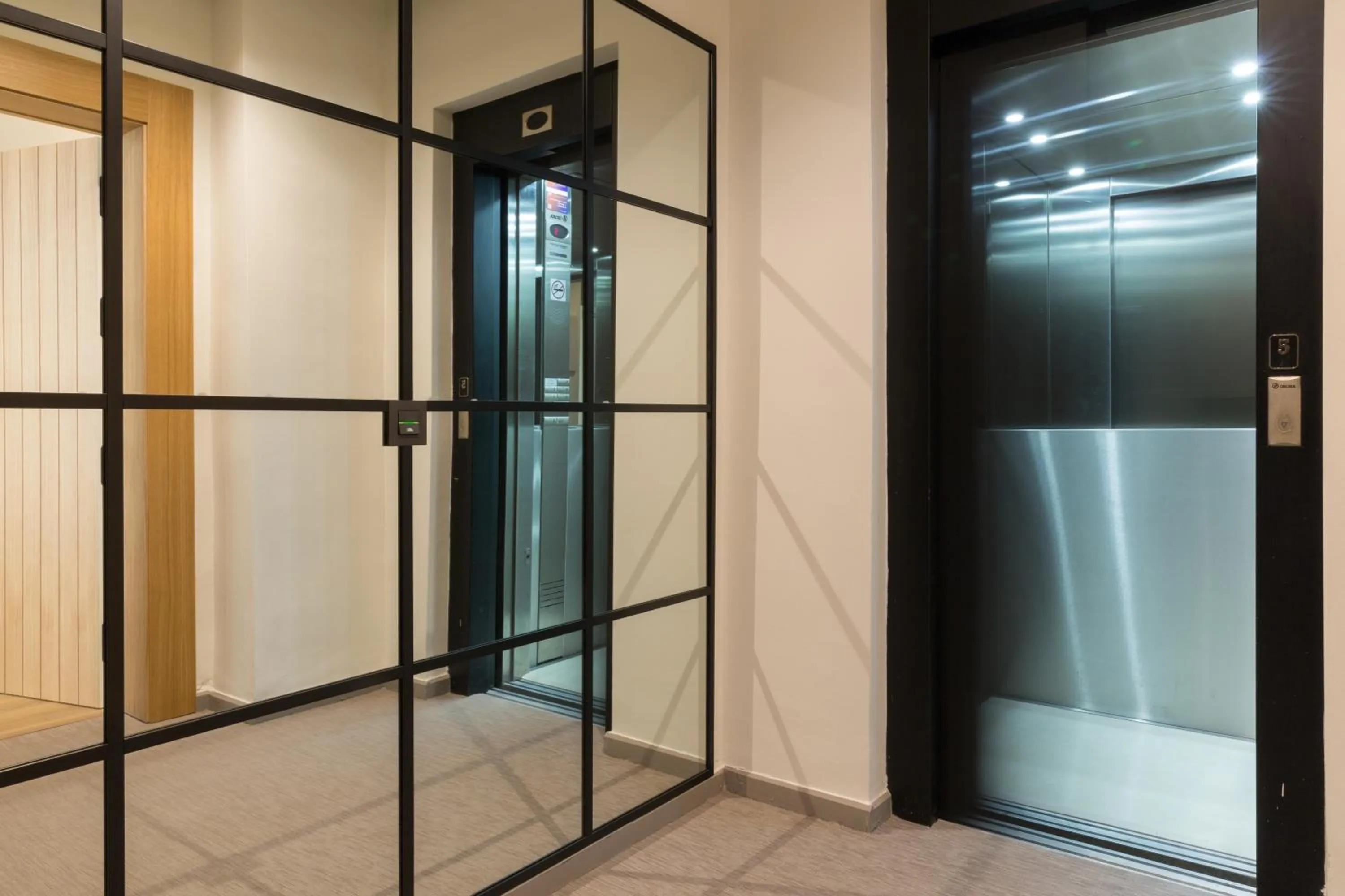 elevator in Puerta Catedral Suites