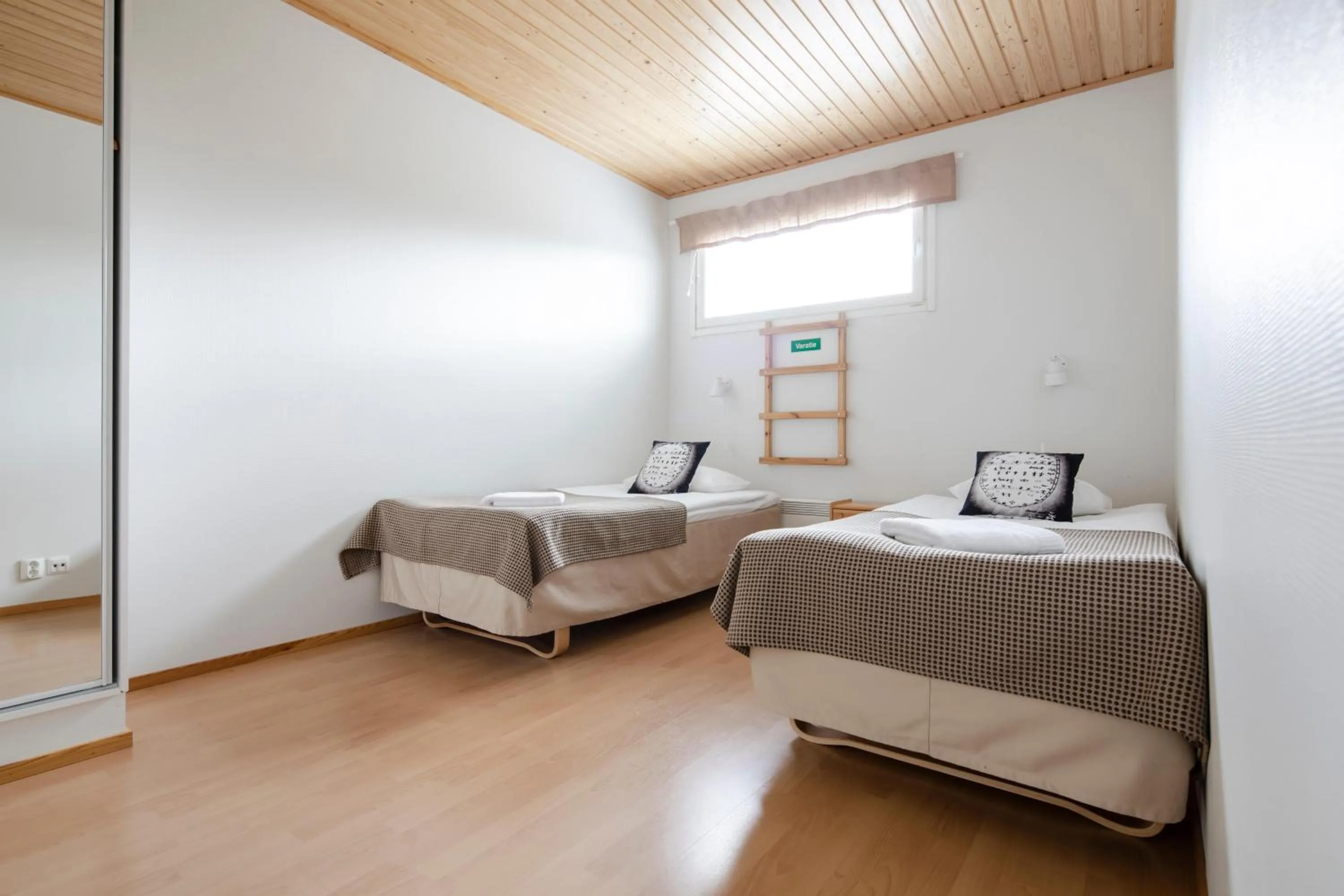 Bed in Lapland Hotels Äkäshotelli