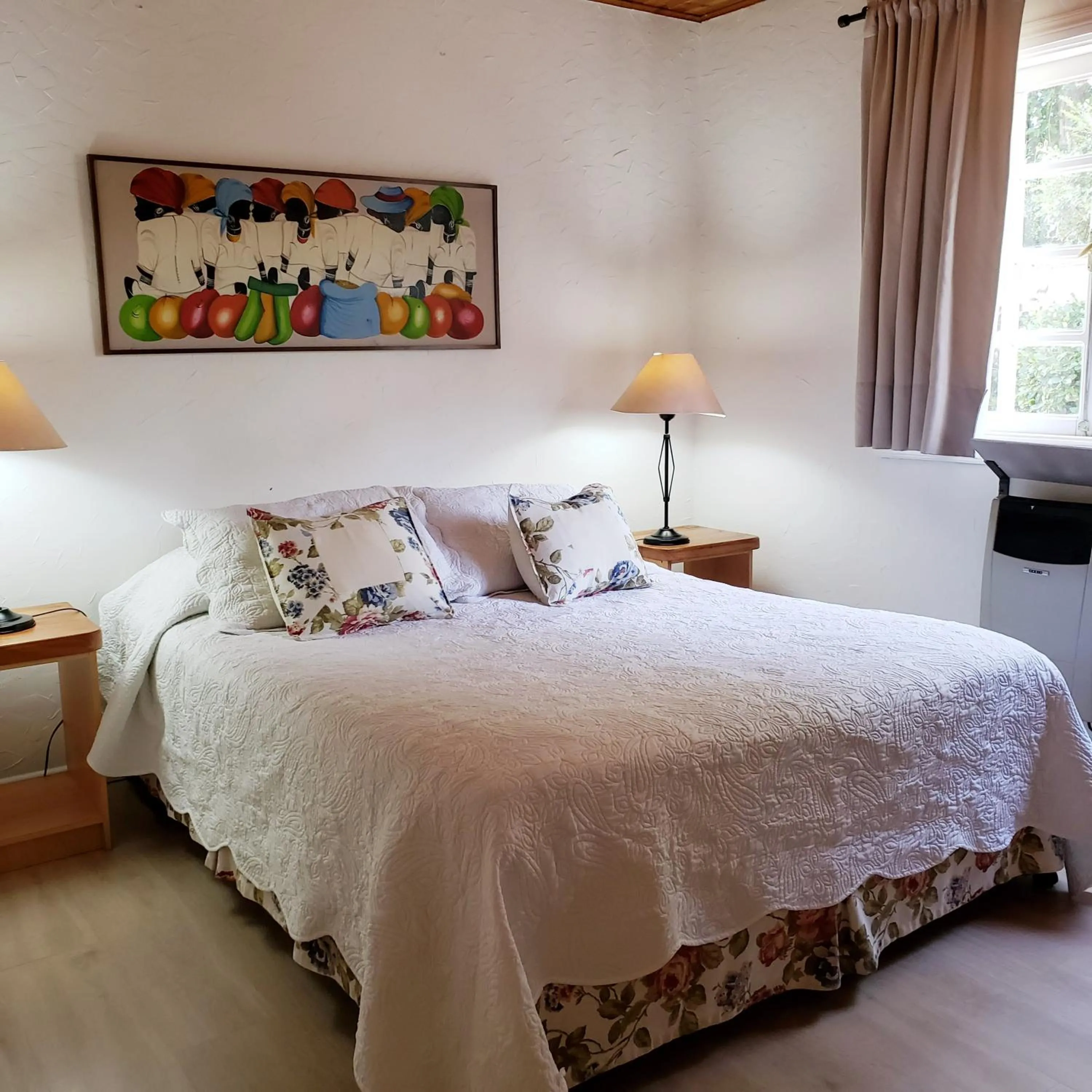 Facility for disabled guests, Bed in Hotel Geronimo