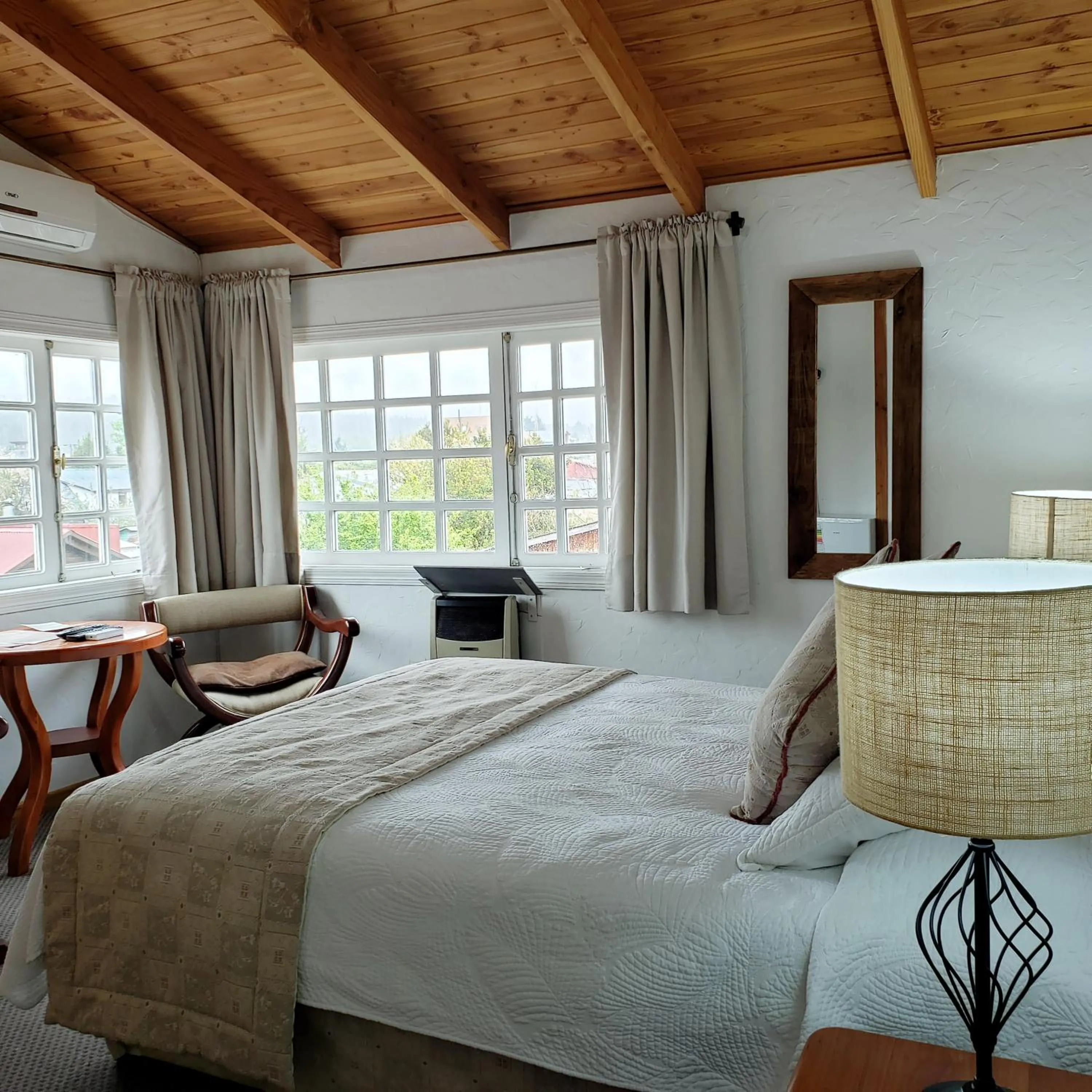 Bedroom, Bed in Hotel Geronimo