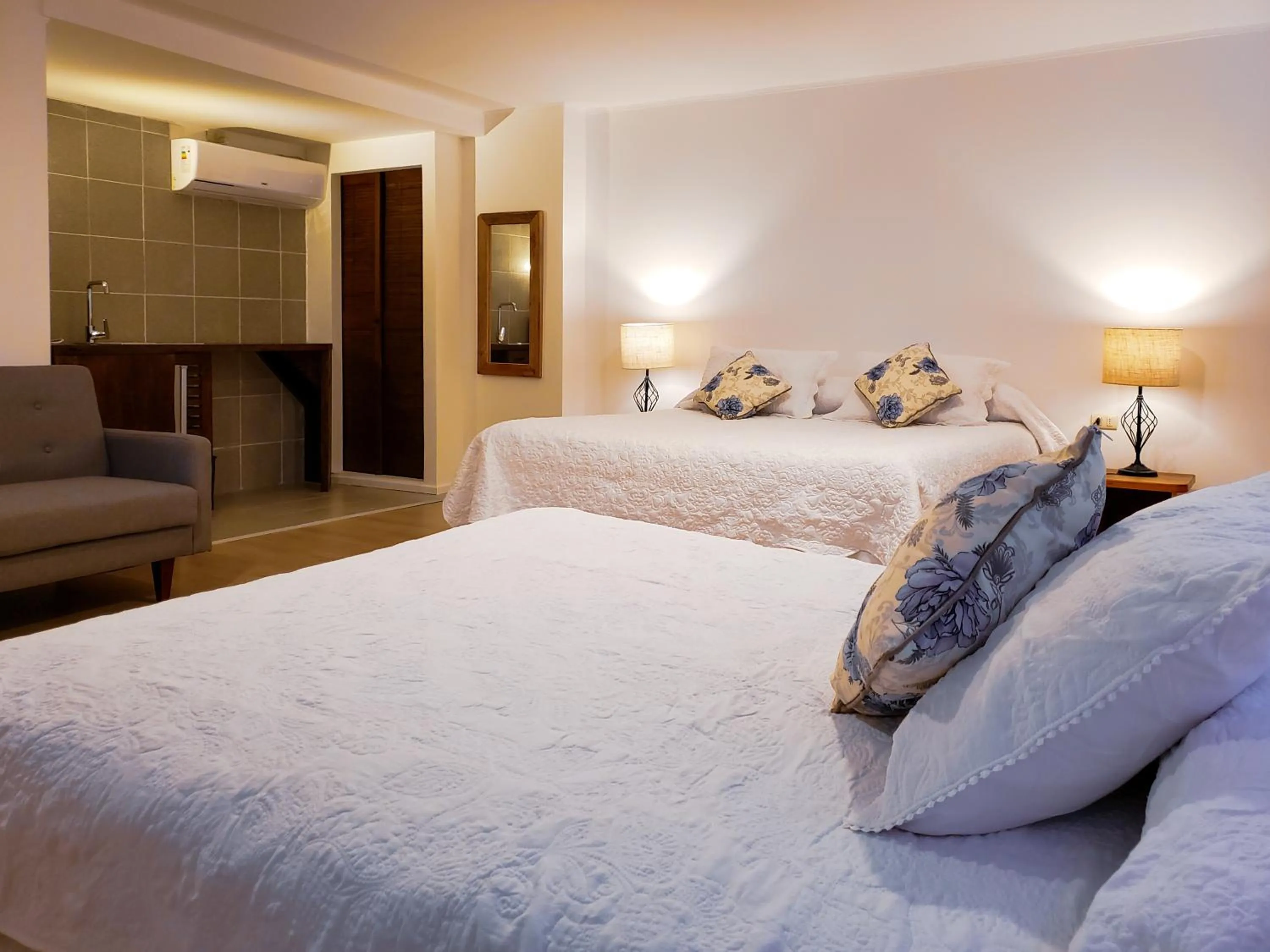 Family, Bed in Hotel Geronimo