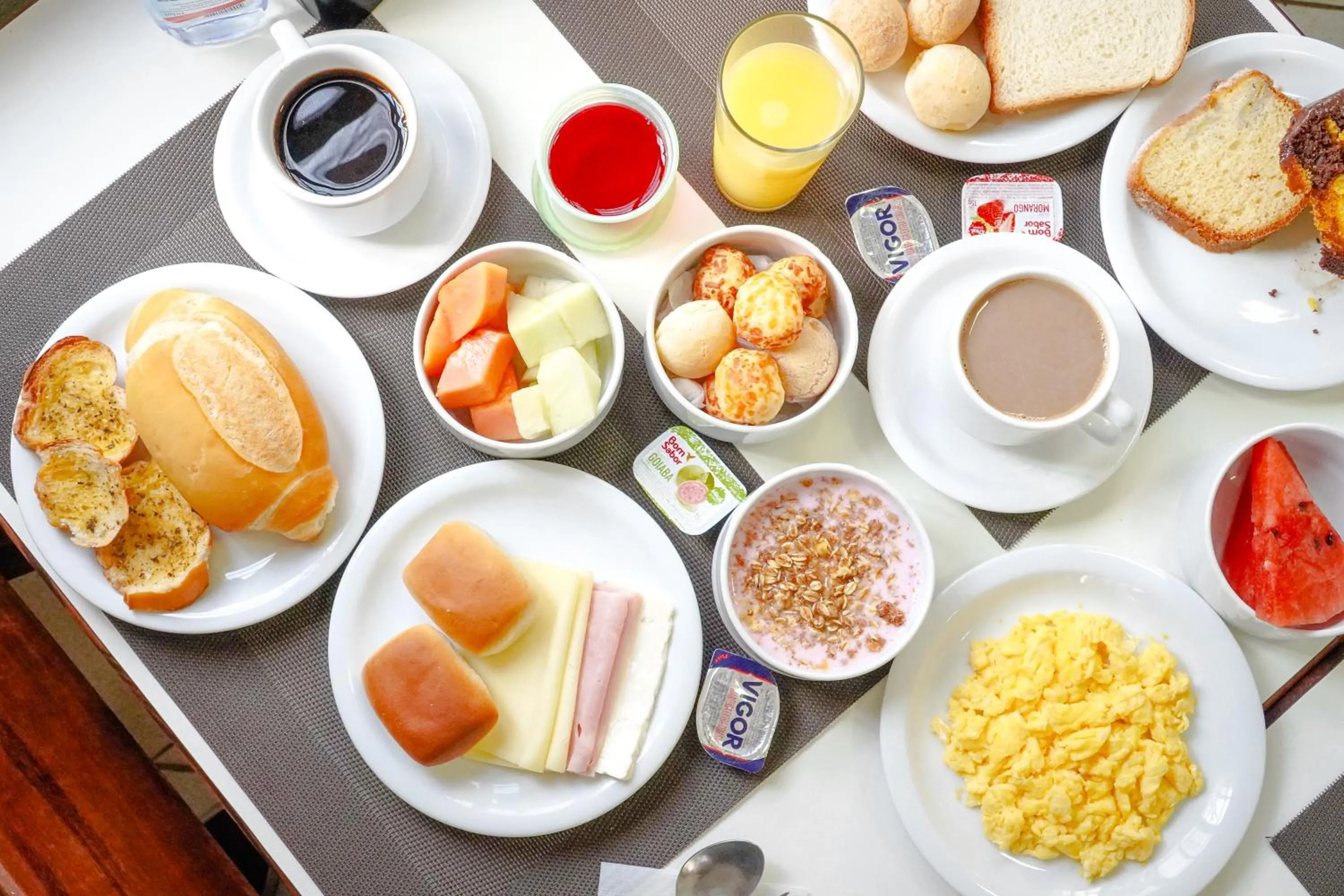 Food and drinks in VELINN Pousada Mirante da Praia Grande