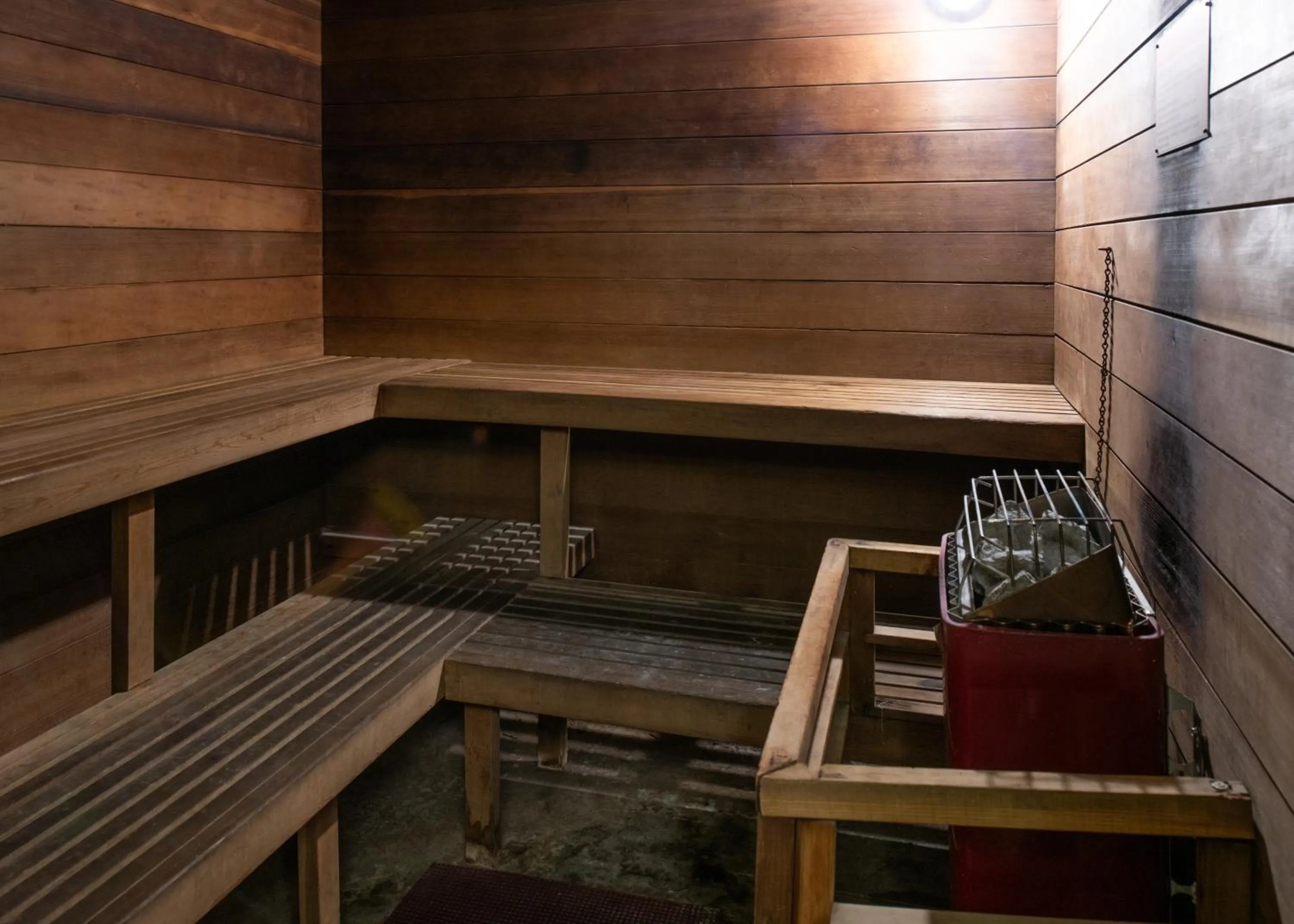 Sauna in Yosemite Southgate Hotel & Suites