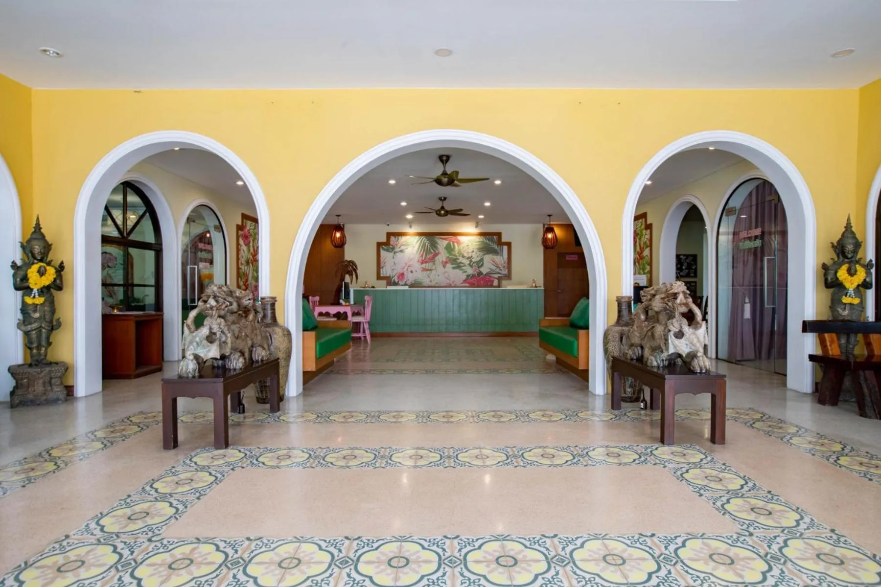 ROYAL PINEAPPLE HOTEL l a welcome to wealth and good fortune