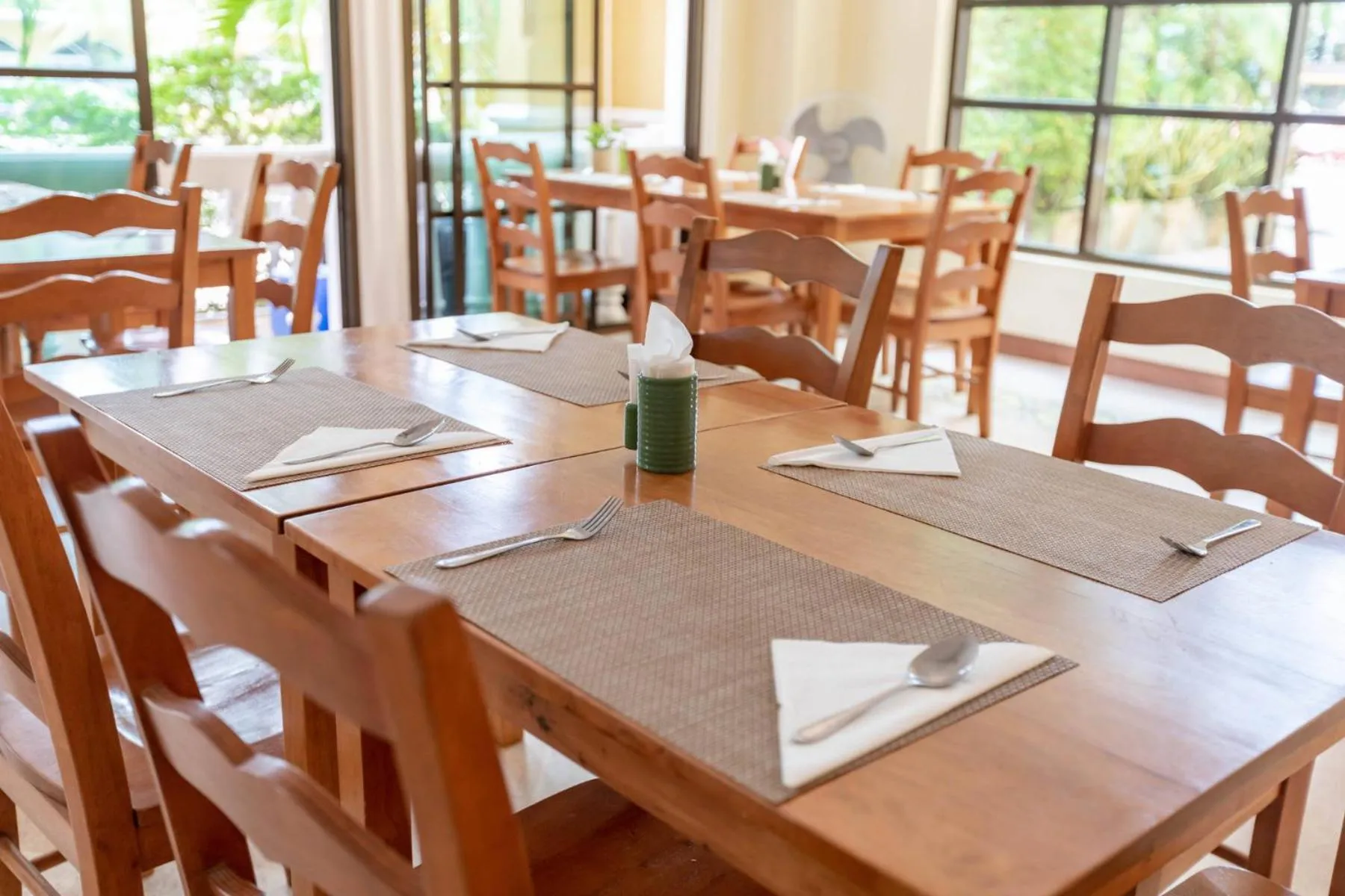 ROYAL PINEAPPLE HOTEL l a welcome to wealth and good fortune