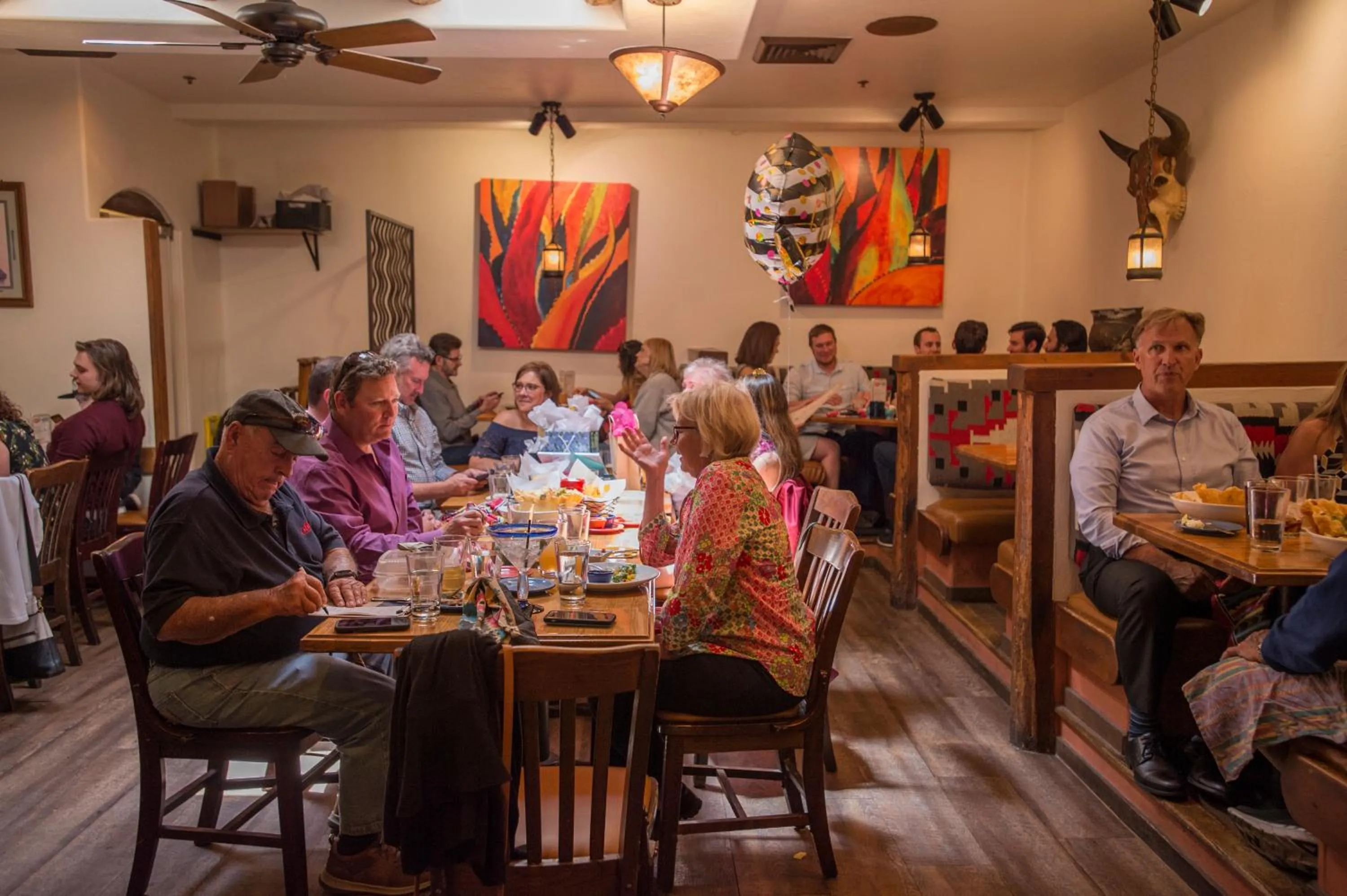 Restaurant/places to eat in Table Mountain Inn