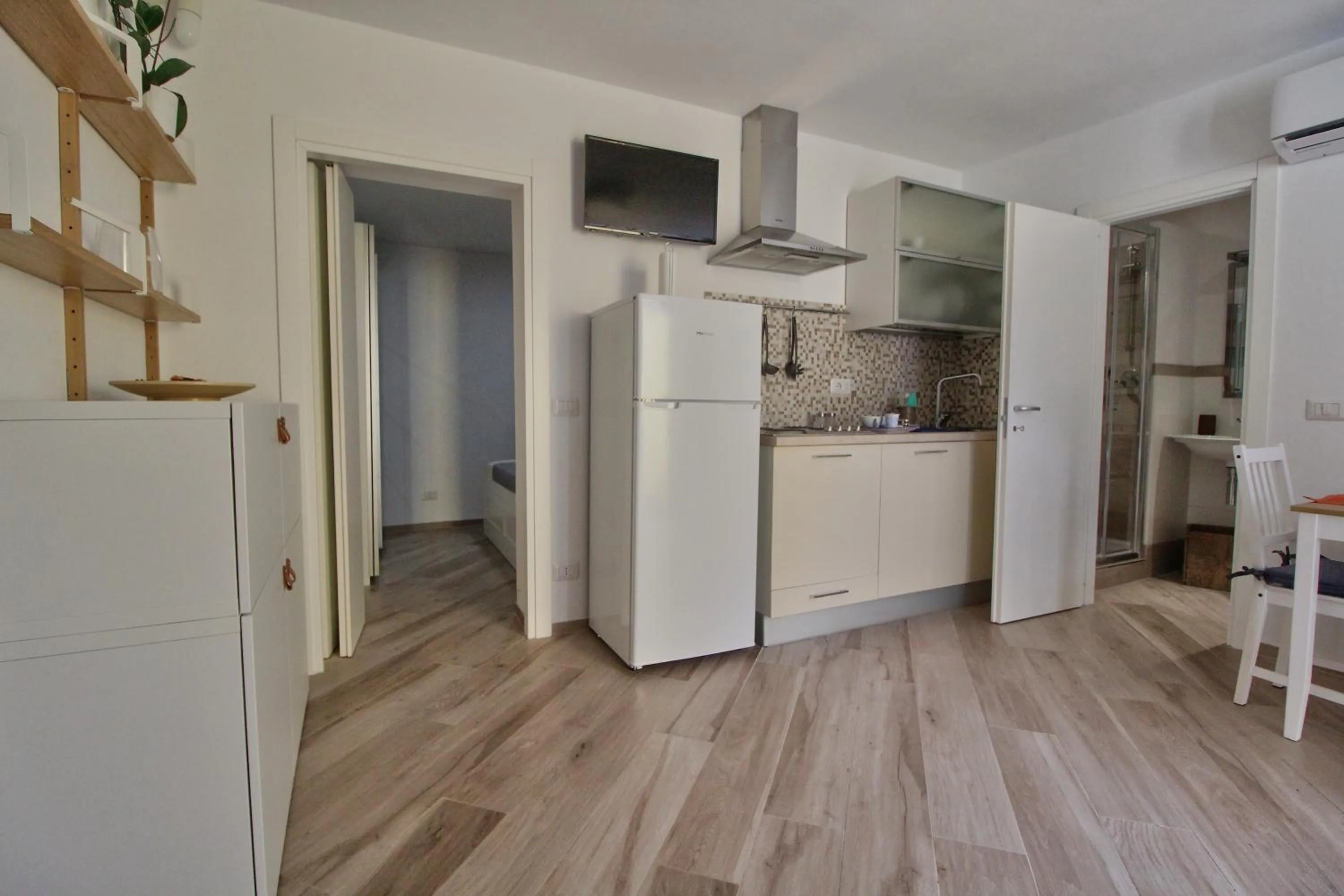 Kitchen or kitchenette in B&B Sea and Garden